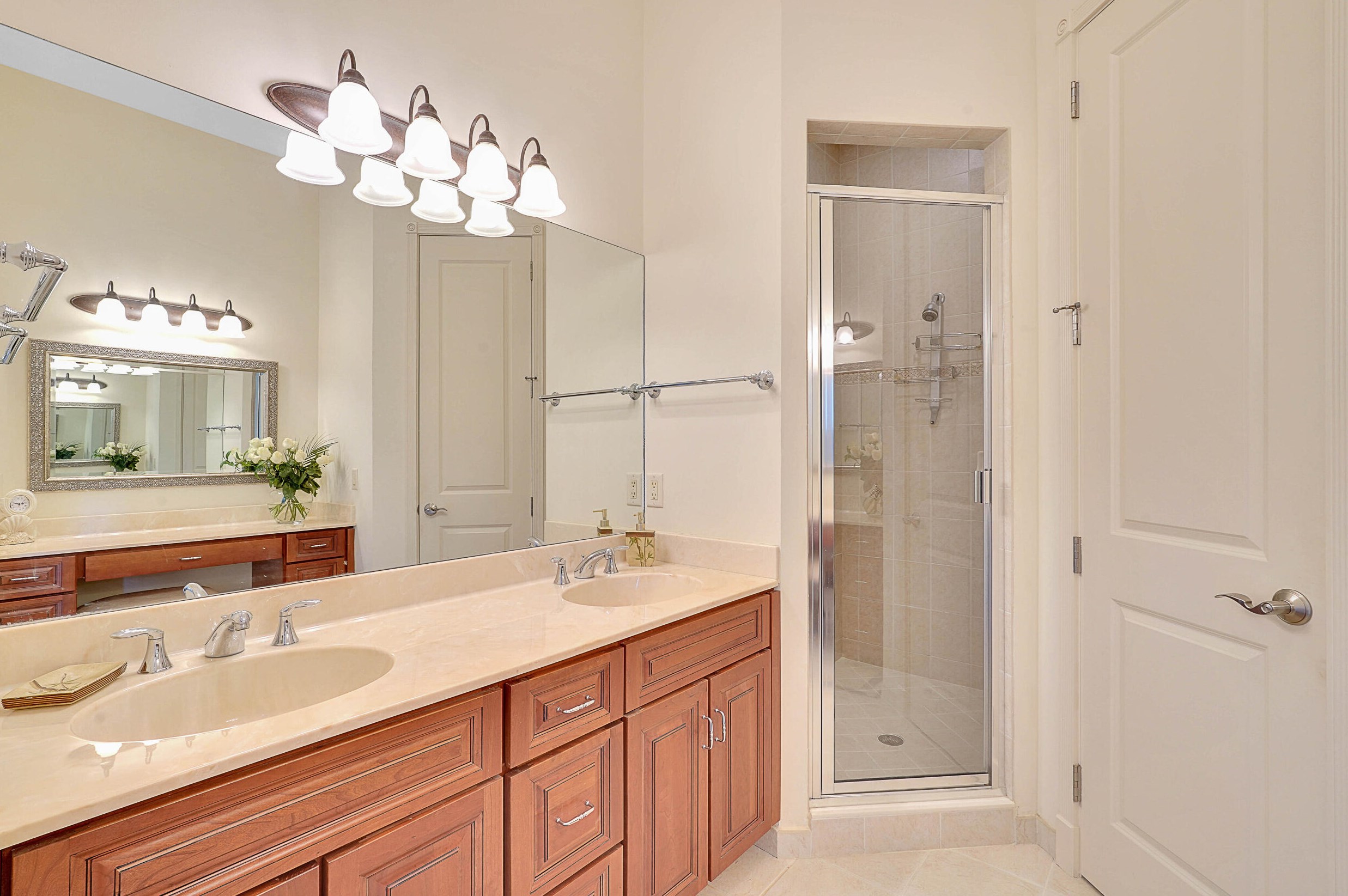 204 Del Sol Cir, Jupiter FL 33469-2229 exterior