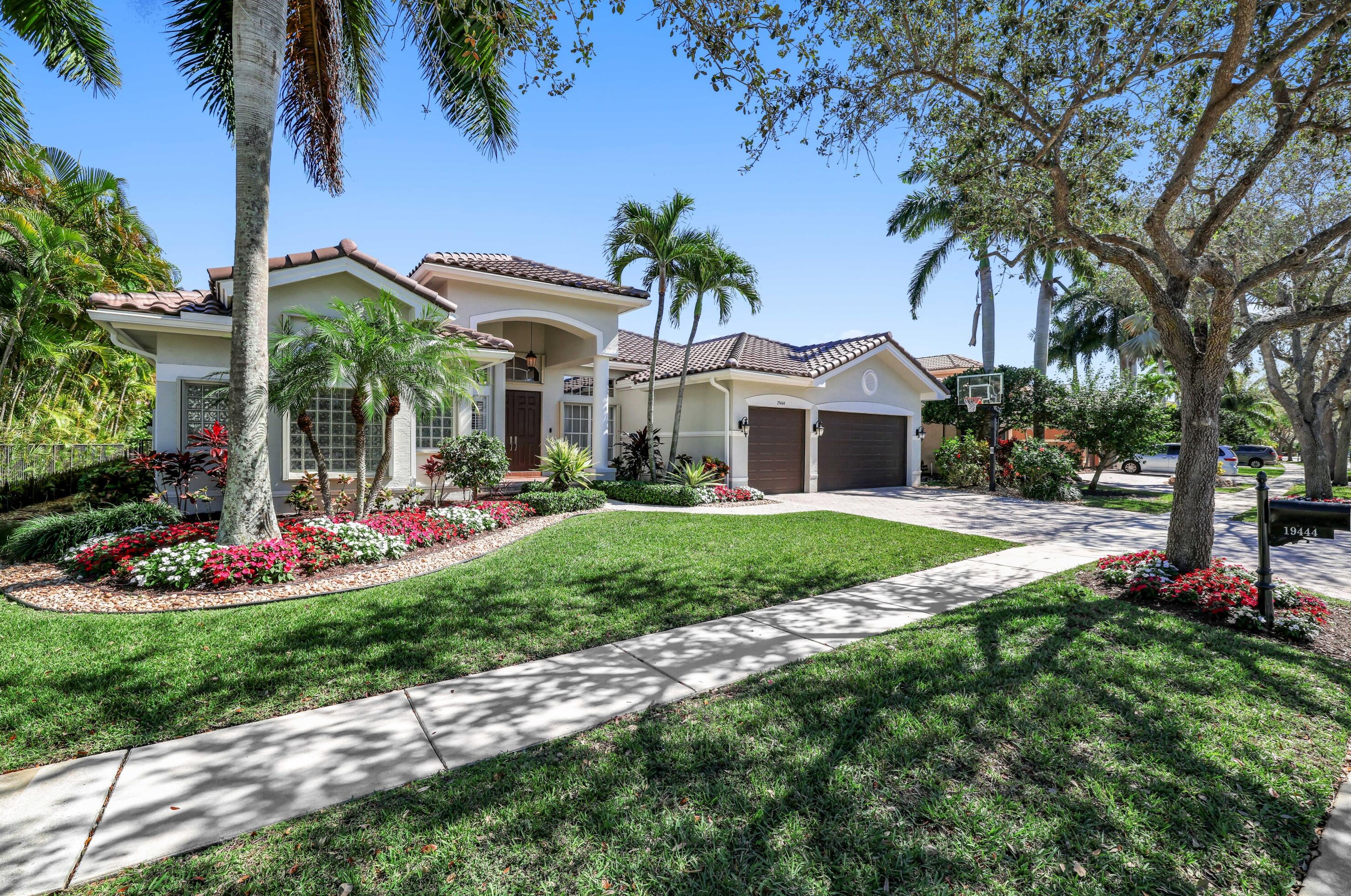 19444 Saturnia Lakes Dr, Boca Raton, FL 33498