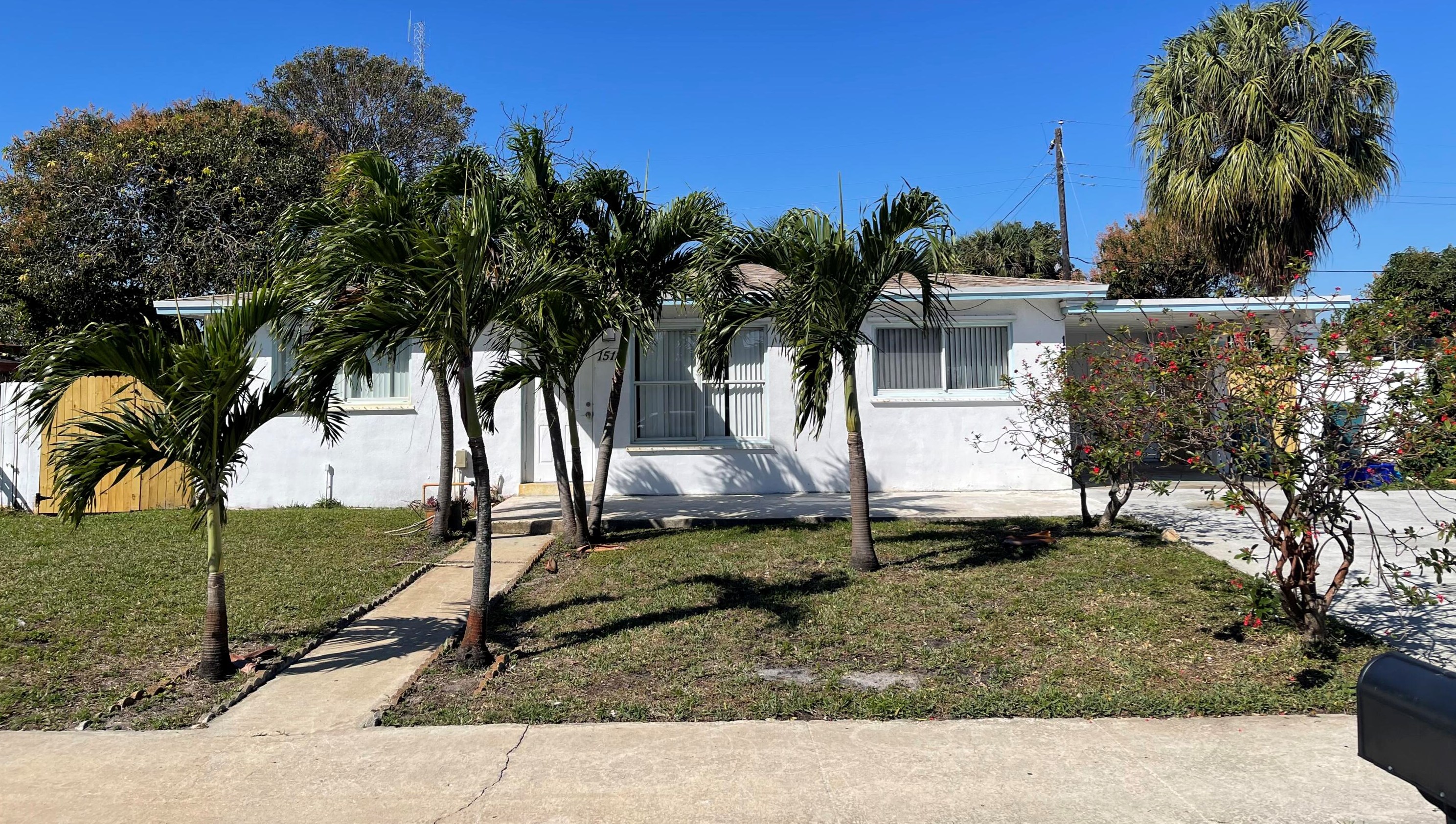 1511 2nd St, Boynton Beach FL  33435-2705 exterior