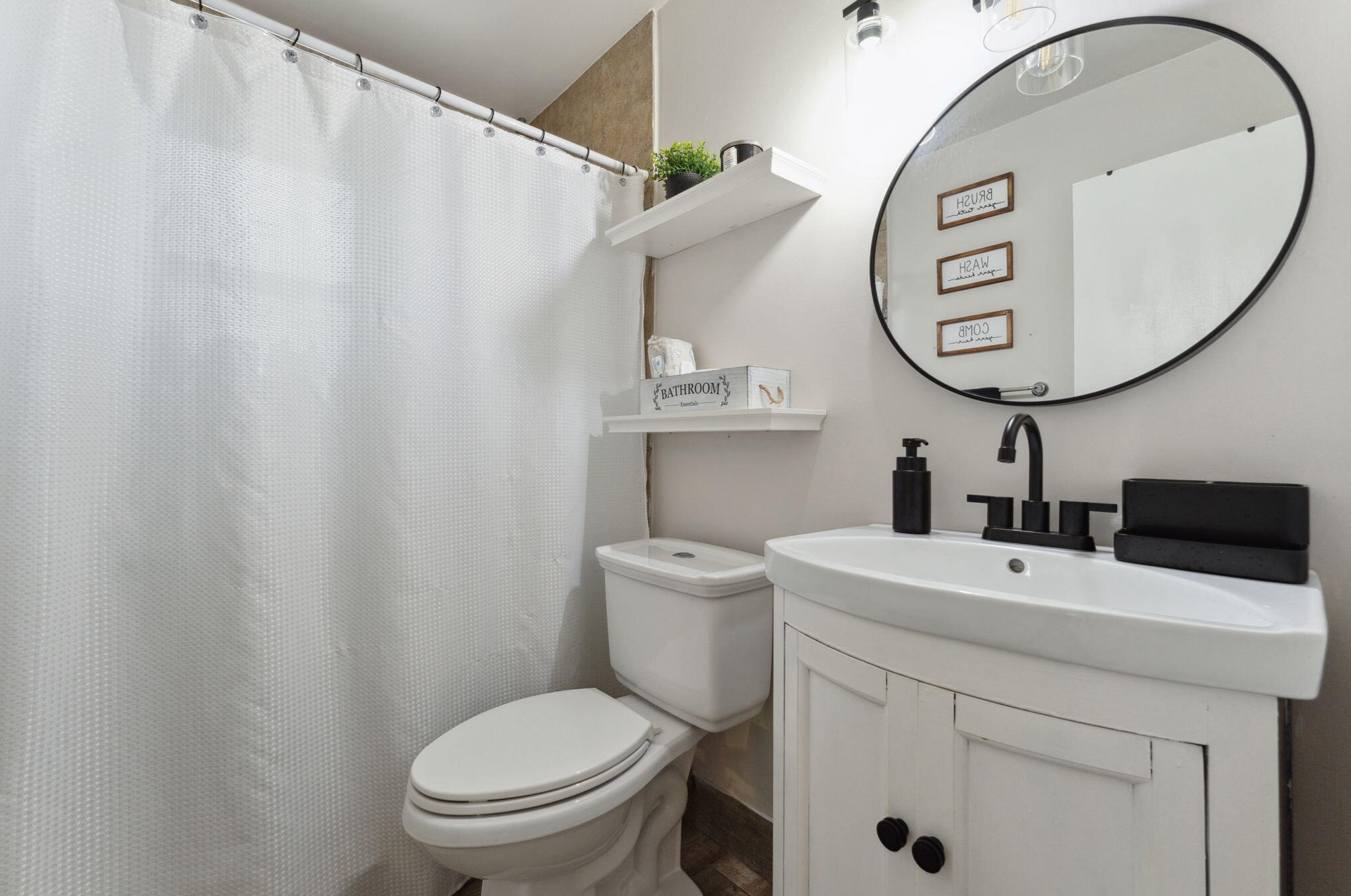 4481 Nicia Way, Lake Worth FL  33463-4684 exterior