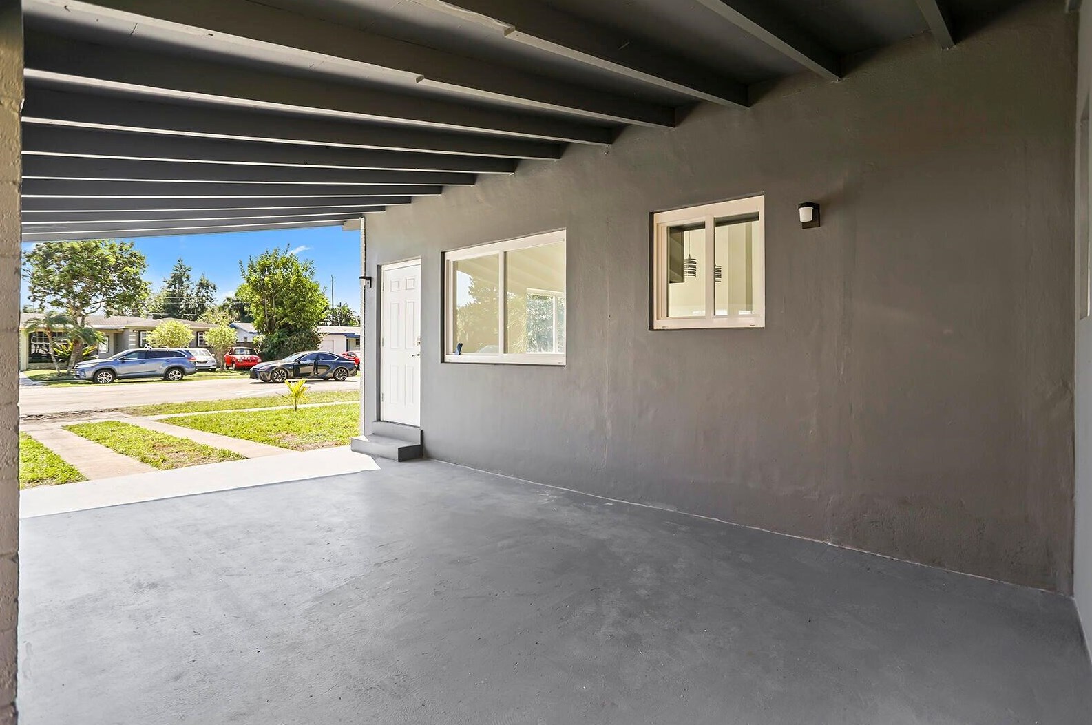 7281 Mcarthur Pkwy, Hollywood FL  33024-7122 exterior