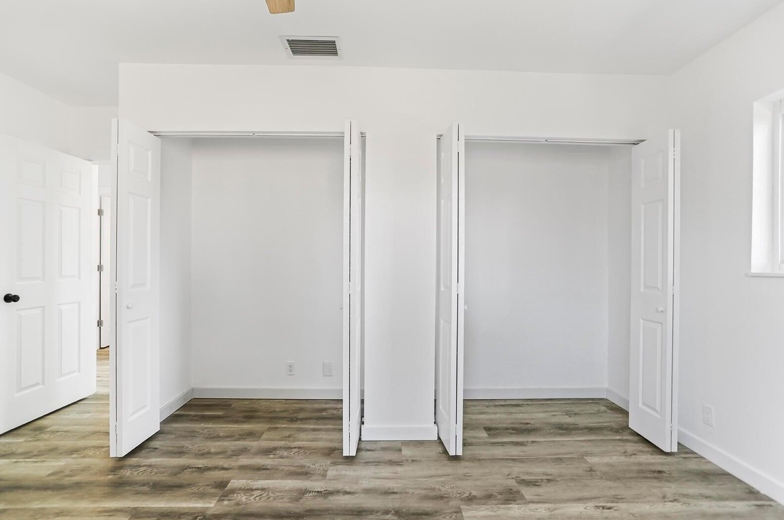 7281 Mcarthur Pkwy, Hollywood FL  33024-7122 exterior