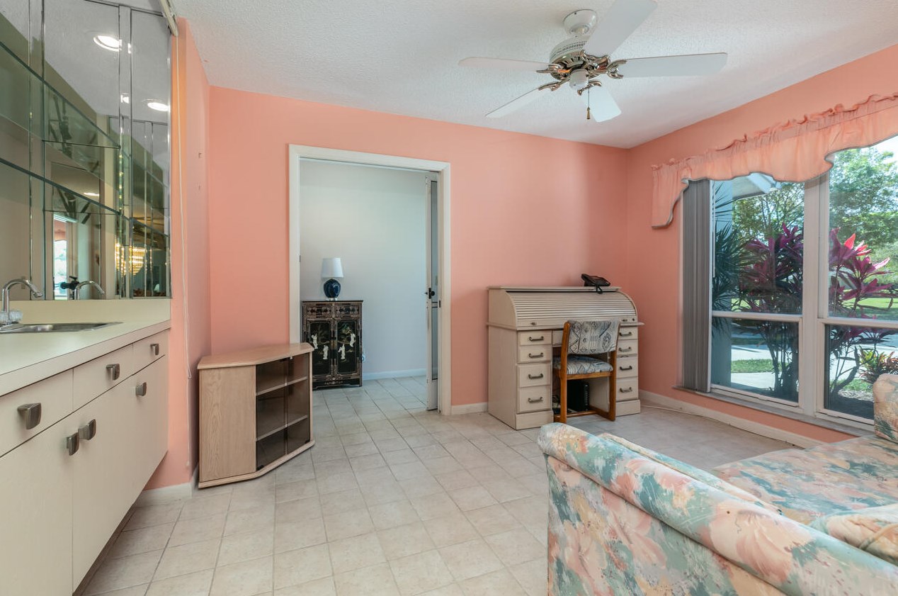 2924 Westlake Cir, Palm City FL  34990-4616 exterior
