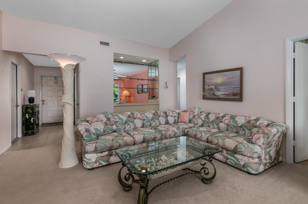 2924 Westlake Cir, Palm City FL  34990-4616 exterior