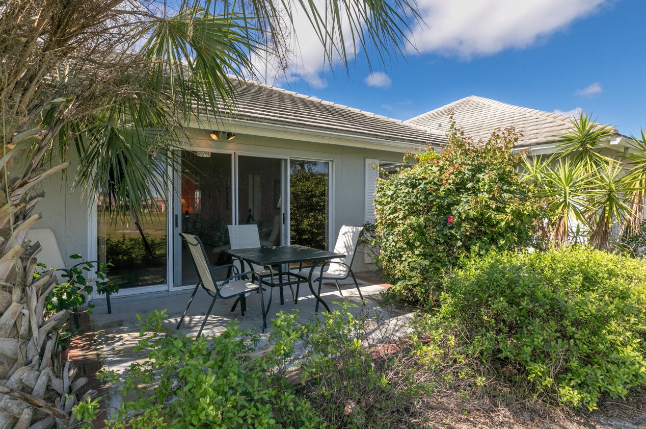2924 Westlake Cir, Palm City FL  34990-4616 exterior