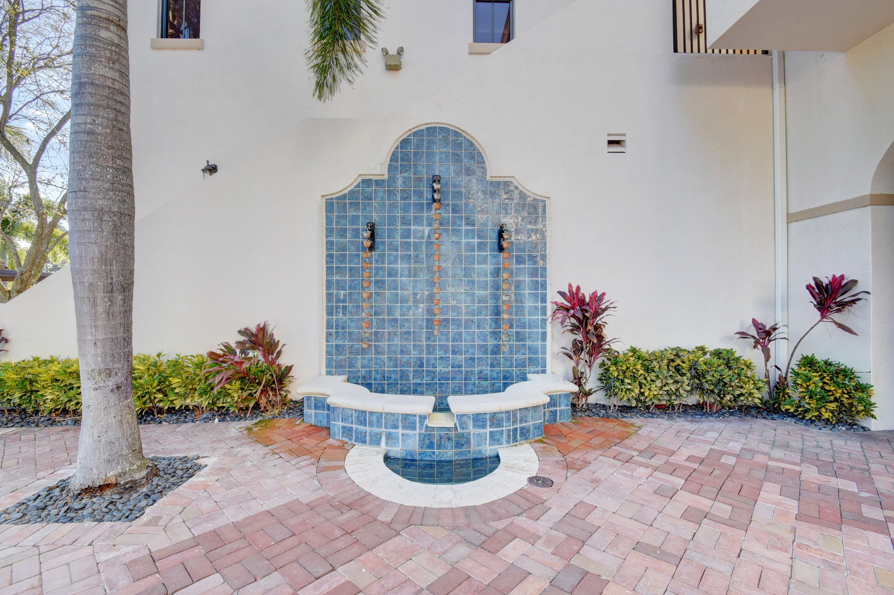 17827 Lk Azure Way, Boca Raton FL 33496-1048 exterior