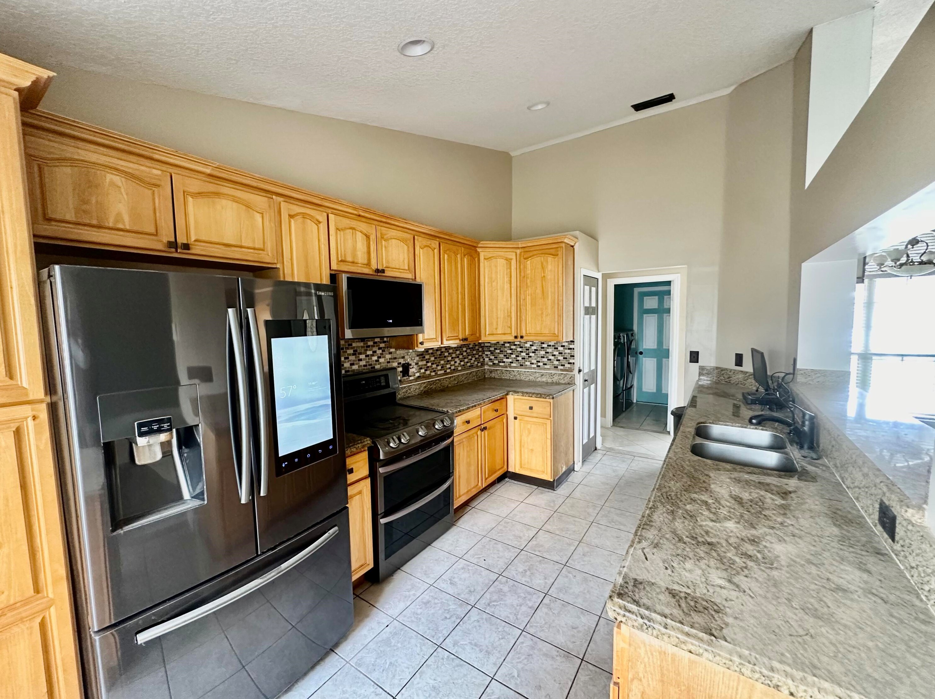 711 Virginia St, Fort Pierce FL  34983-1148 exterior