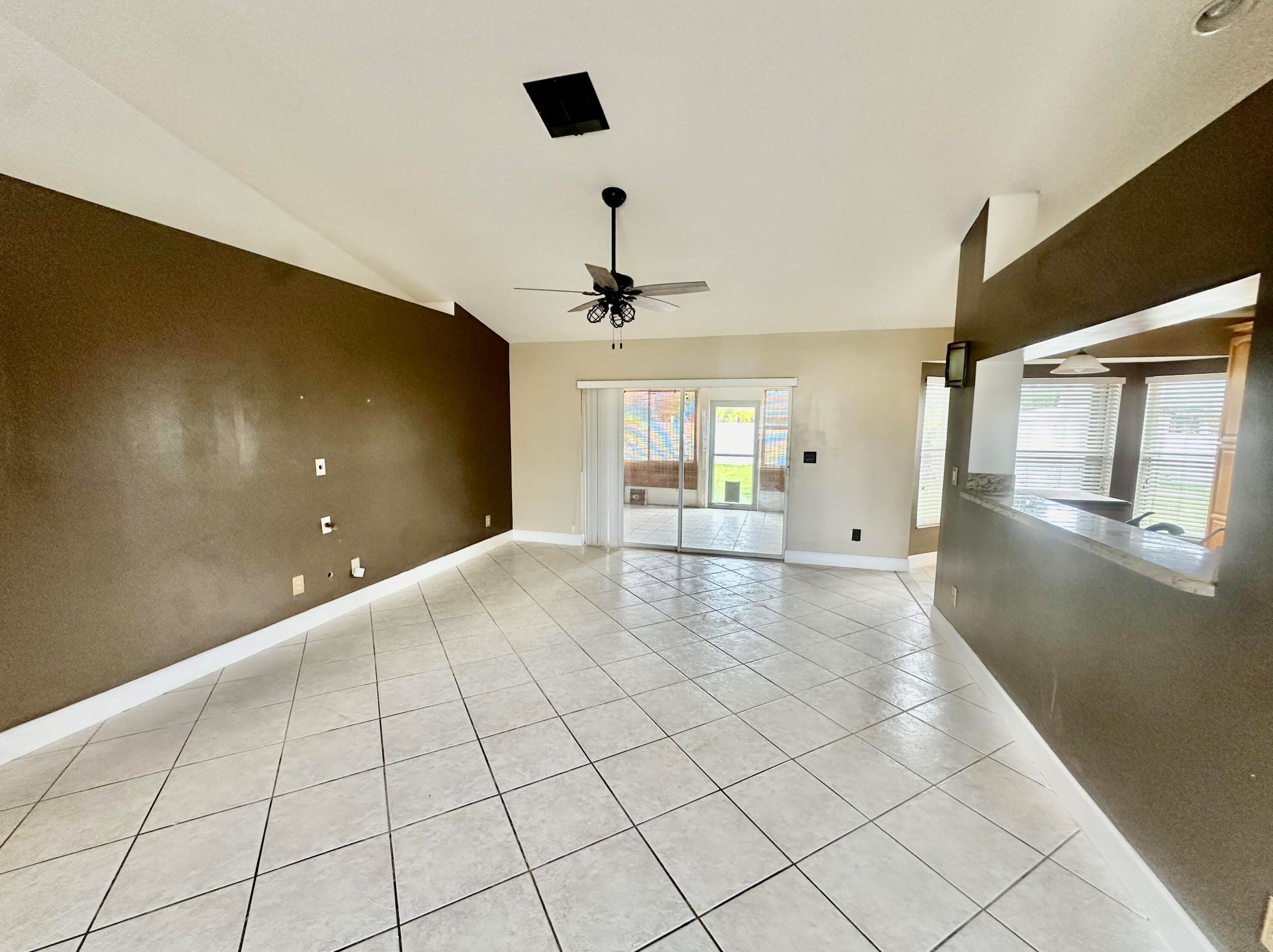 711 Virginia St, Fort Pierce FL  34983-1148 exterior