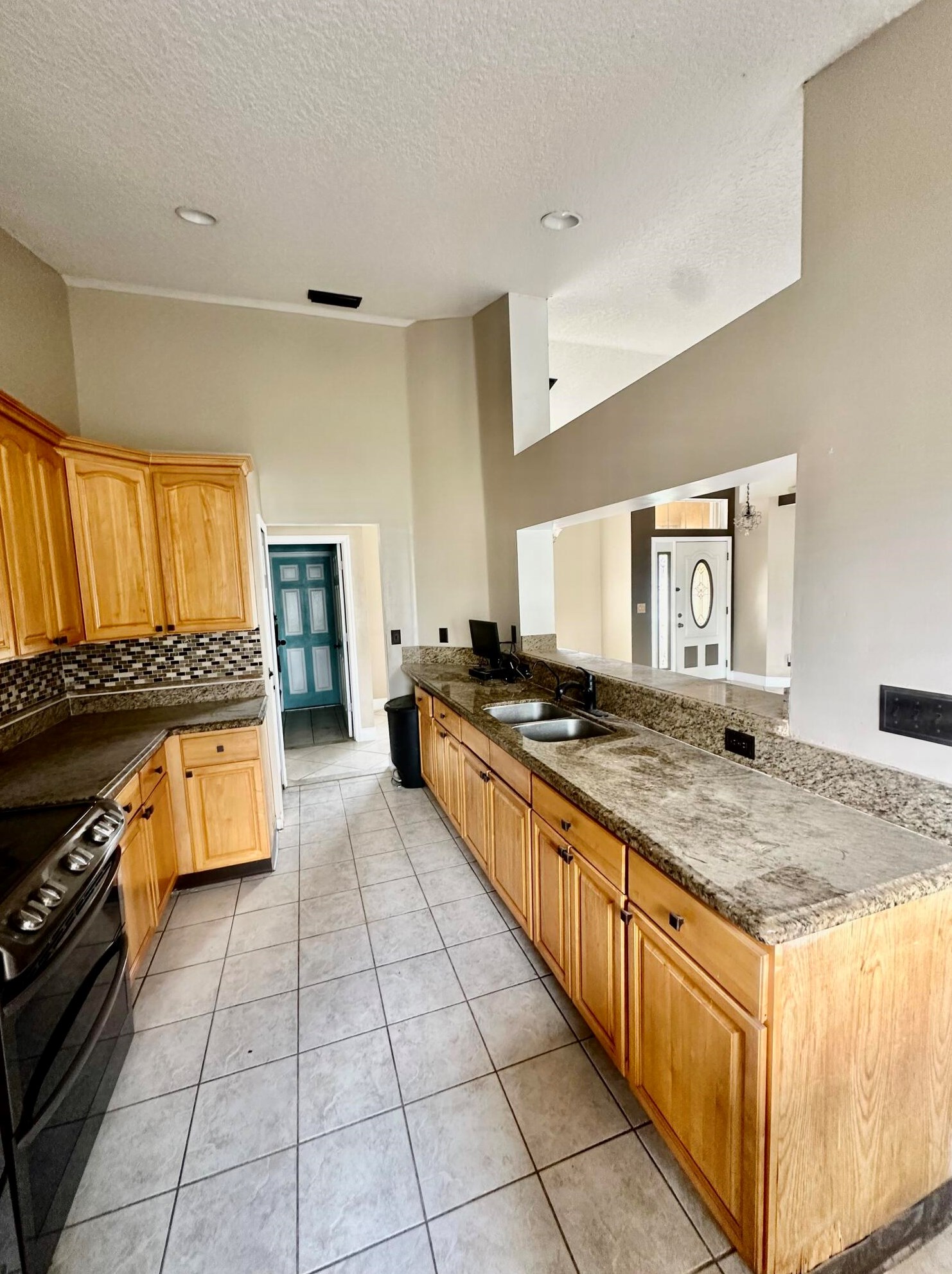 711 Virginia St, Fort Pierce FL  34983-1148 exterior