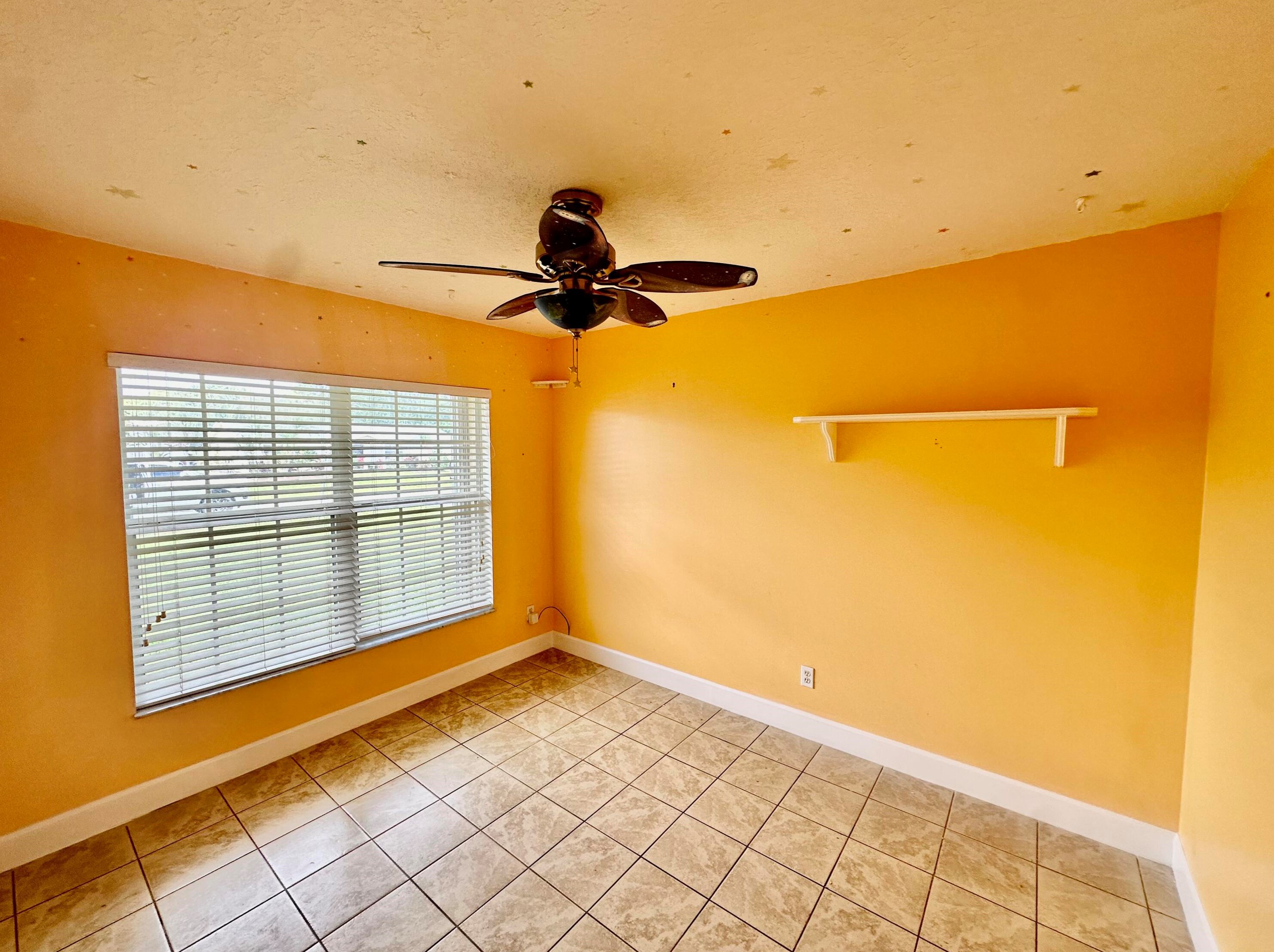 711 Virginia St, Fort Pierce FL  34983-1148 exterior