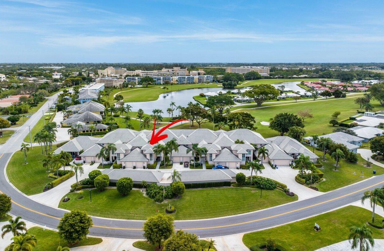 196 Orange Tree Dr, Lake Worth FL 33462-1185 exterior