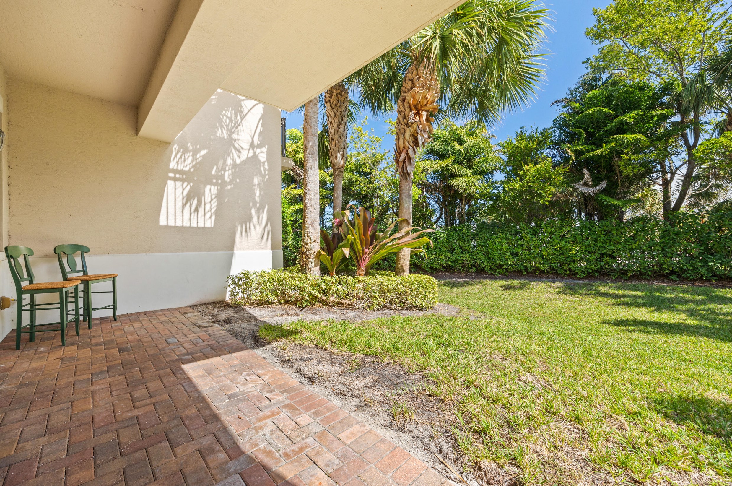 405 Del Sol Cir, Jupiter FL 33469-2229 exterior