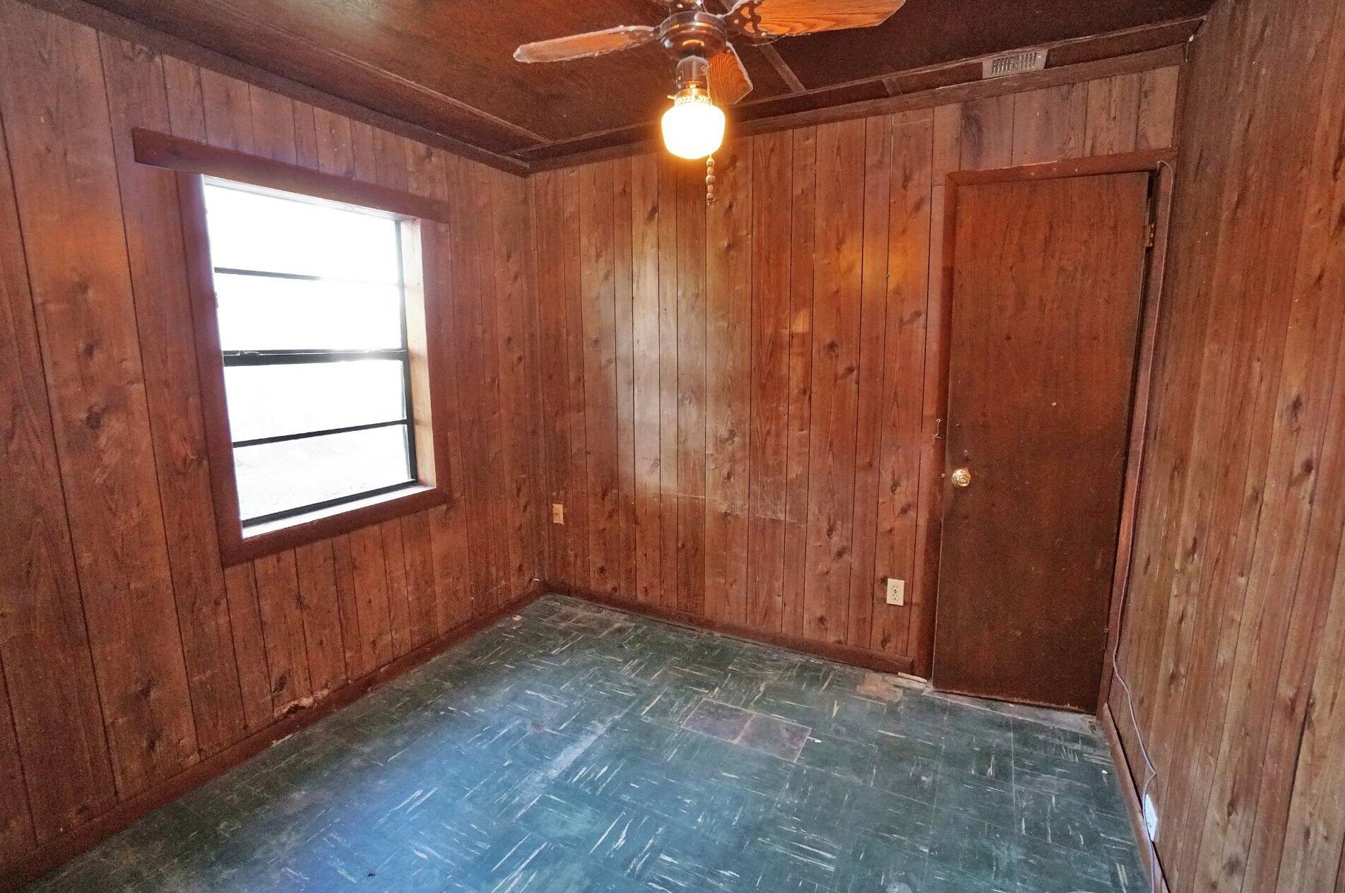 405 Fleming Ave, Lake Worth FL 33463-1900 exterior