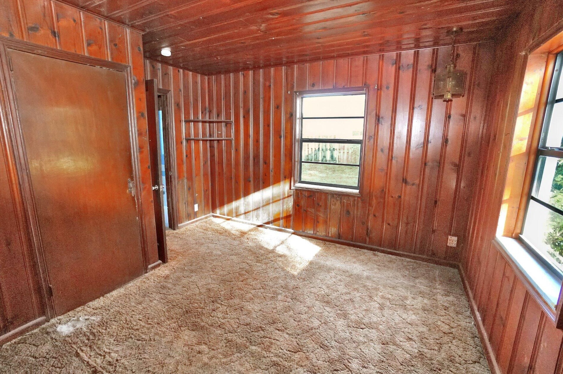 405 Fleming Ave, Lake Worth FL 33463-1900 exterior