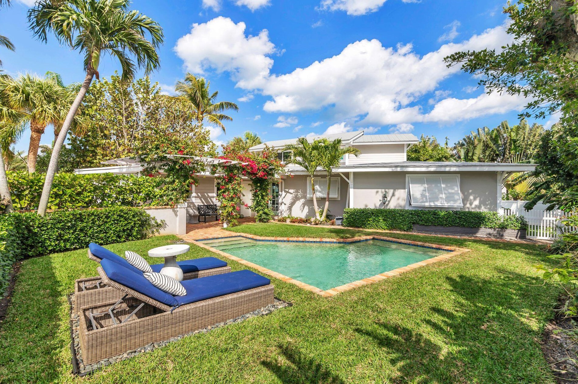 178 Beacon Ln, Jupiter FL  33469-3504 exterior