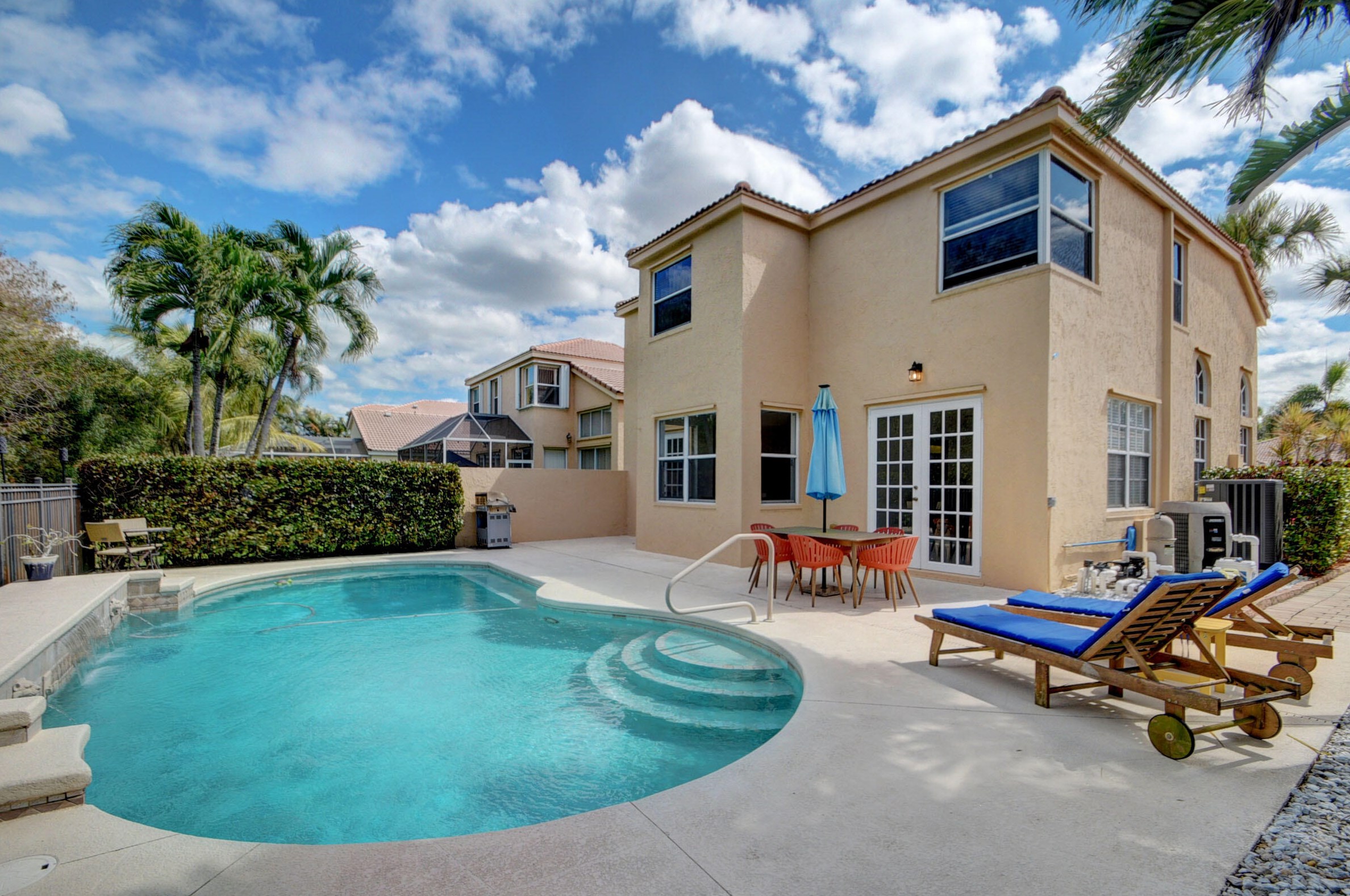 7565 Kingsley Ct, Lake Worth FL  33467-7327 exterior