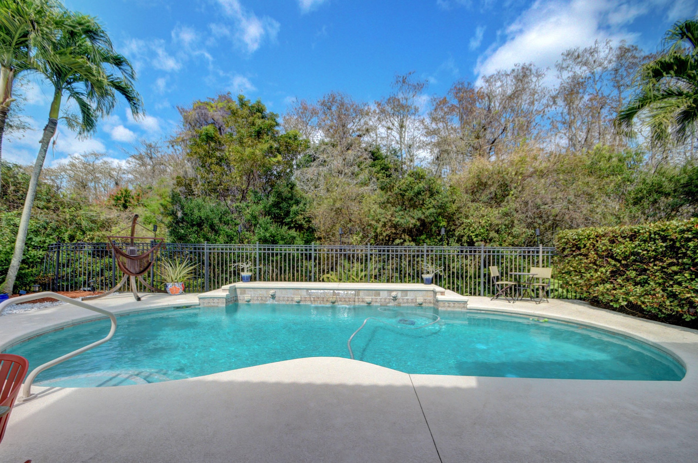 7565 Kingsley Ct, Lake Worth FL  33467-7327 exterior