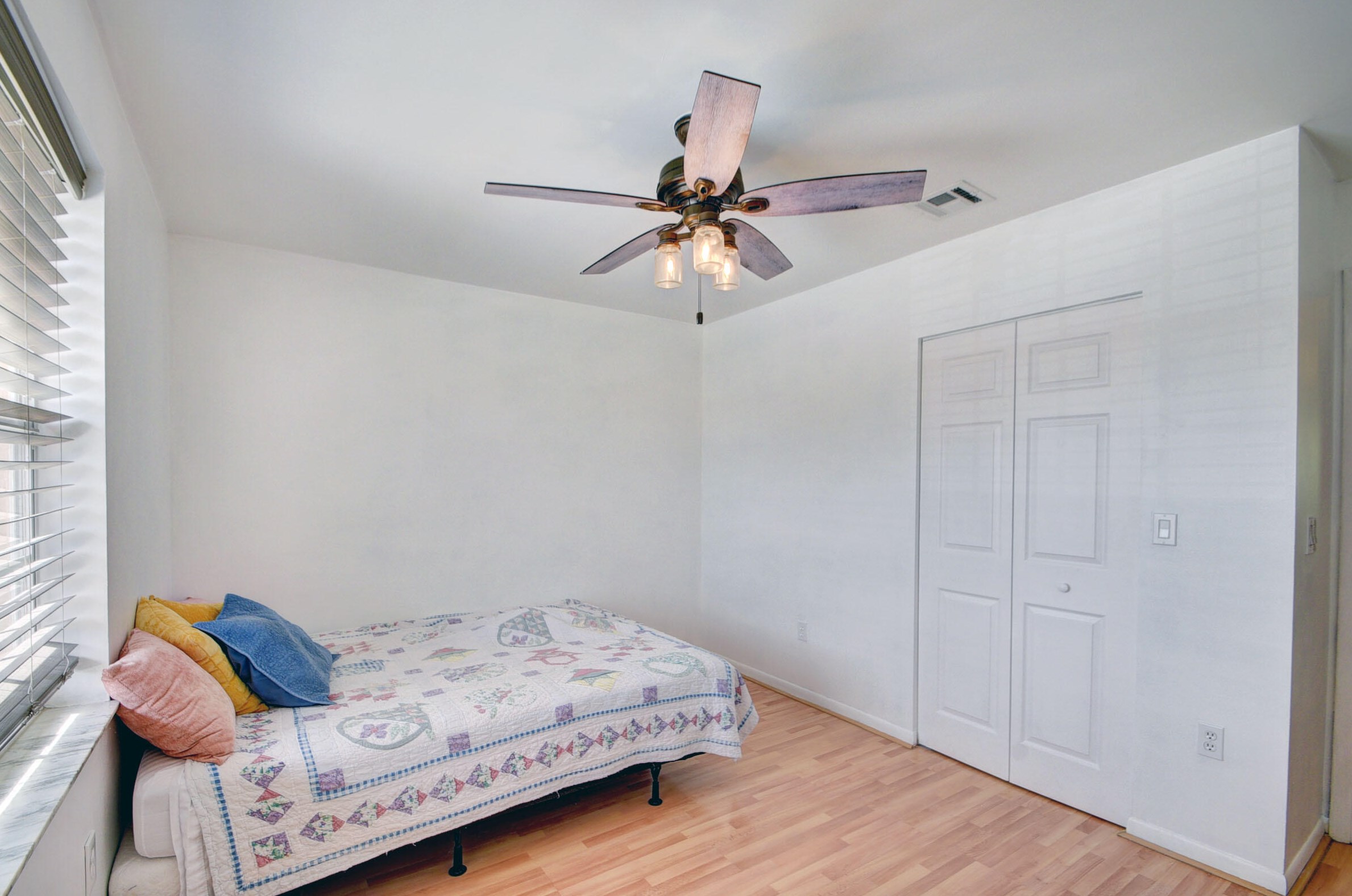 7565 Kingsley Ct, Lake Worth FL  33467-7327 exterior