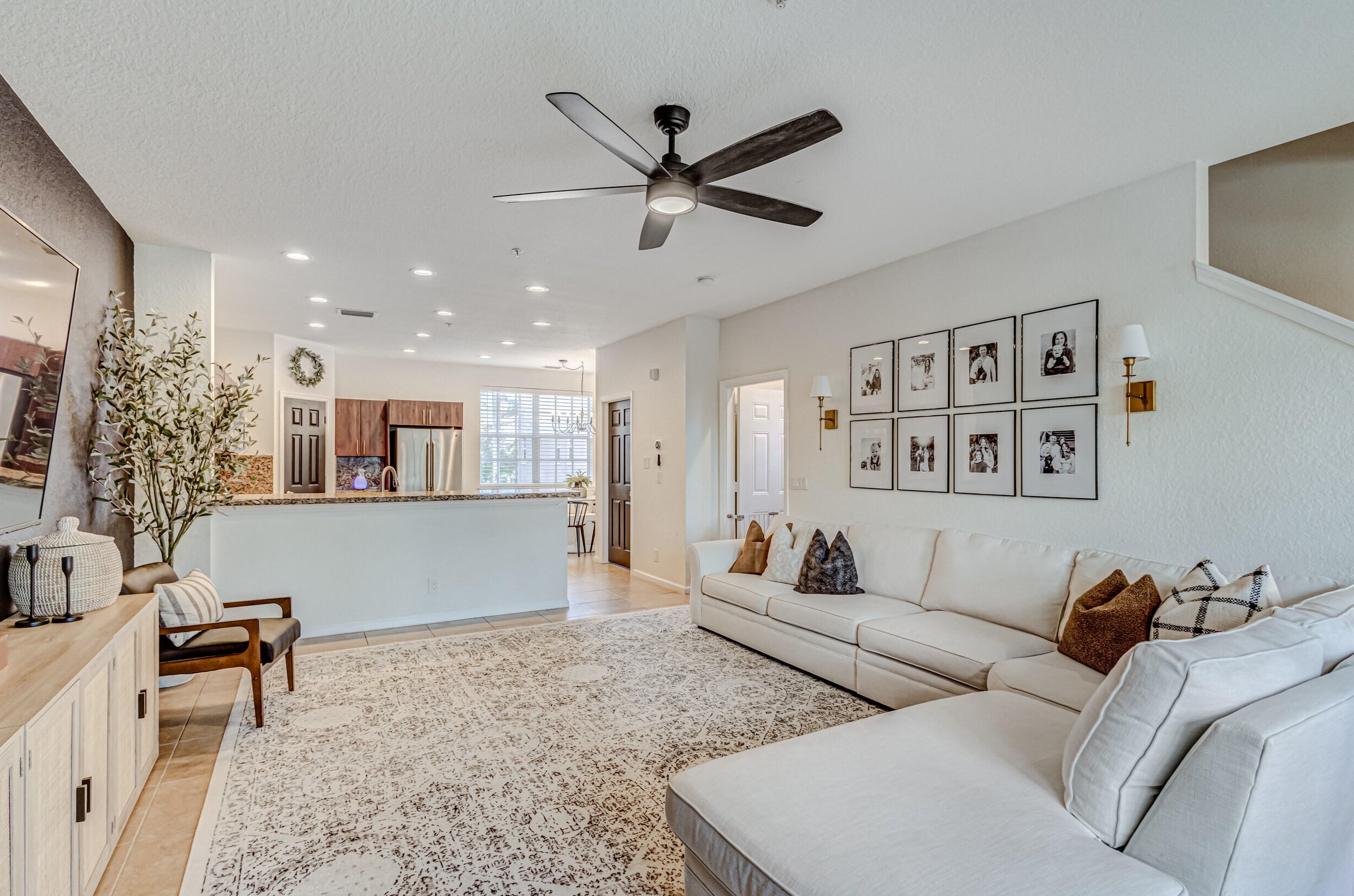 451 Schoolhouse Rd, Jupiter FL  33458-2889 exterior