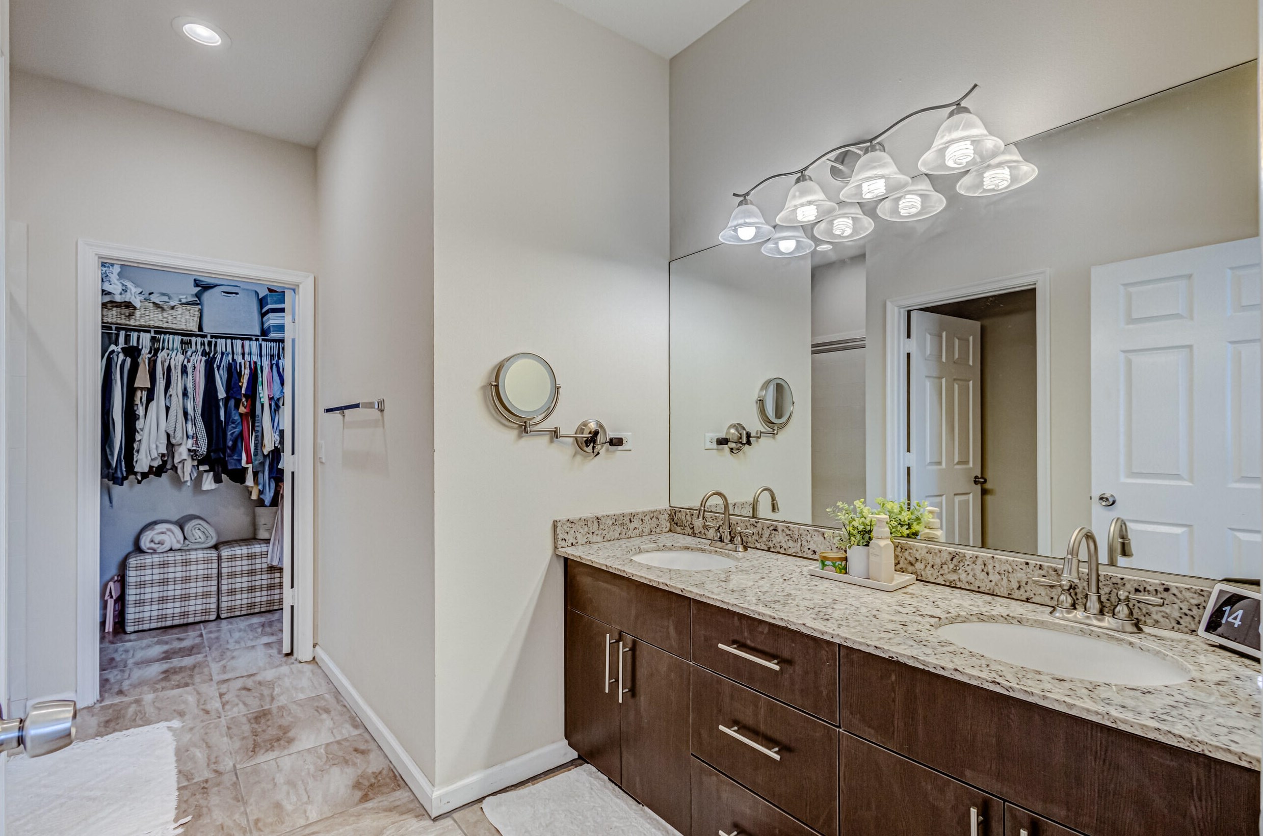 451 Schoolhouse Rd, Jupiter FL  33458-2889 exterior