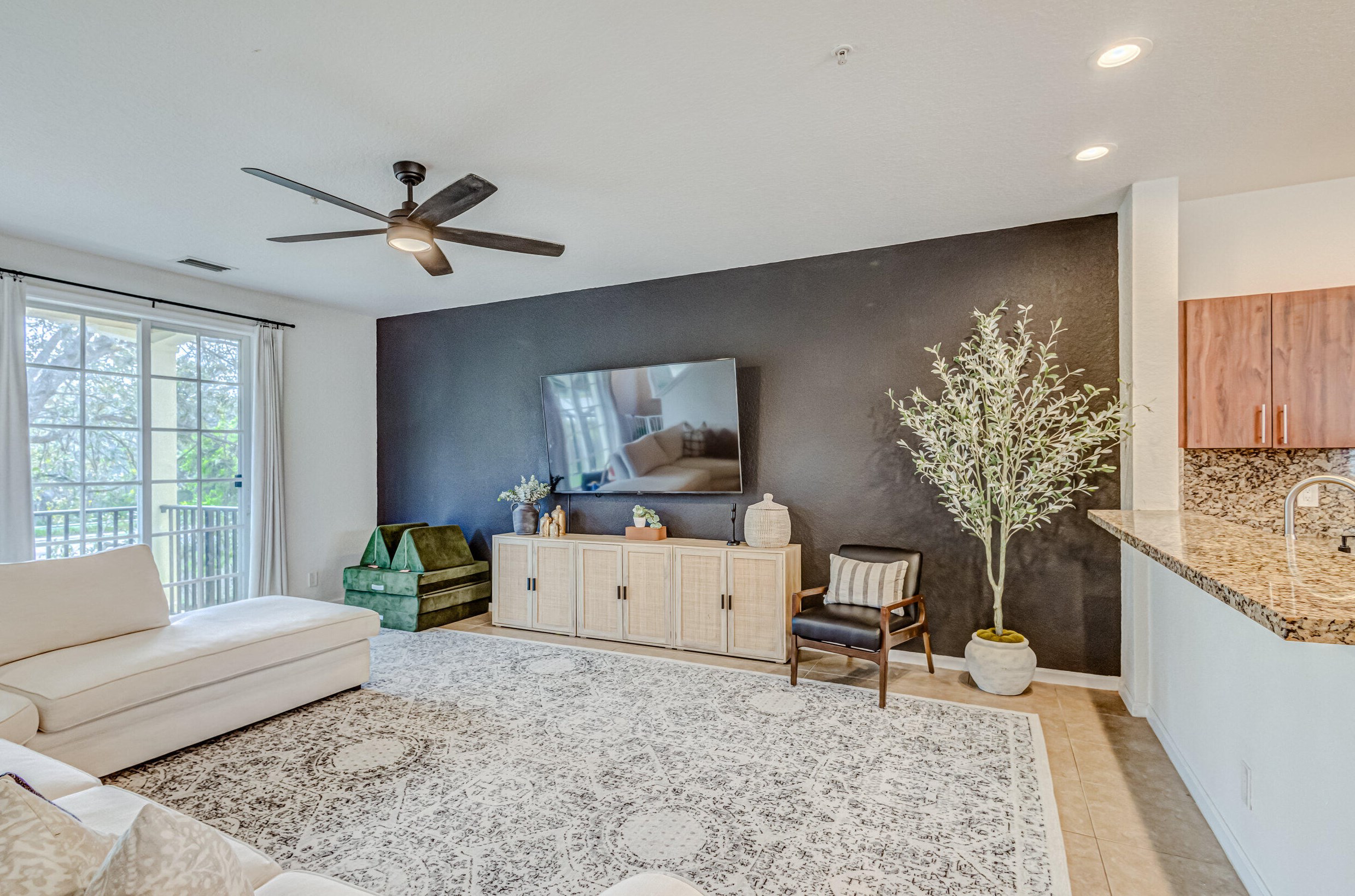 451 Schoolhouse Rd, Jupiter FL  33458-2889 exterior