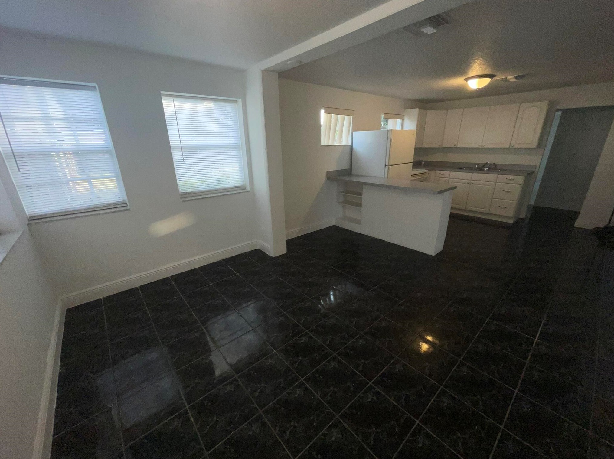 7927 Coral St, Lake Worth FL  33462-6103 exterior