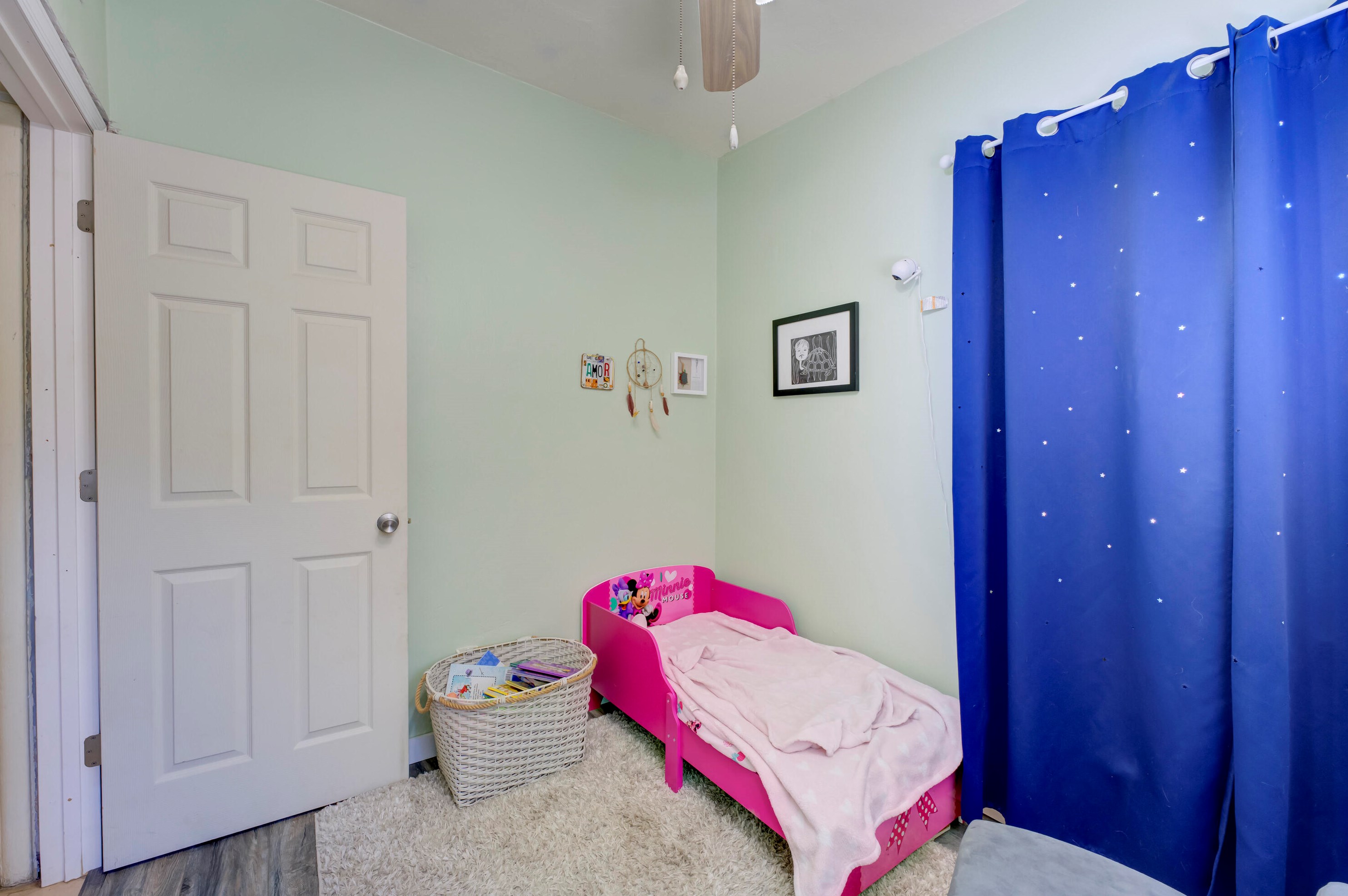 560 Oleander Rd, Lake Worth FL  33462-5944 exterior