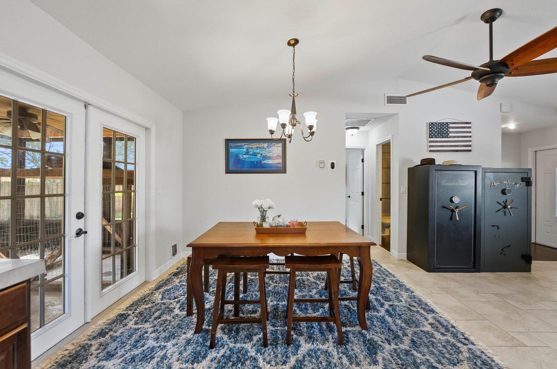 1842 Burlington St, Fort Pierce FL  34984-3581 exterior