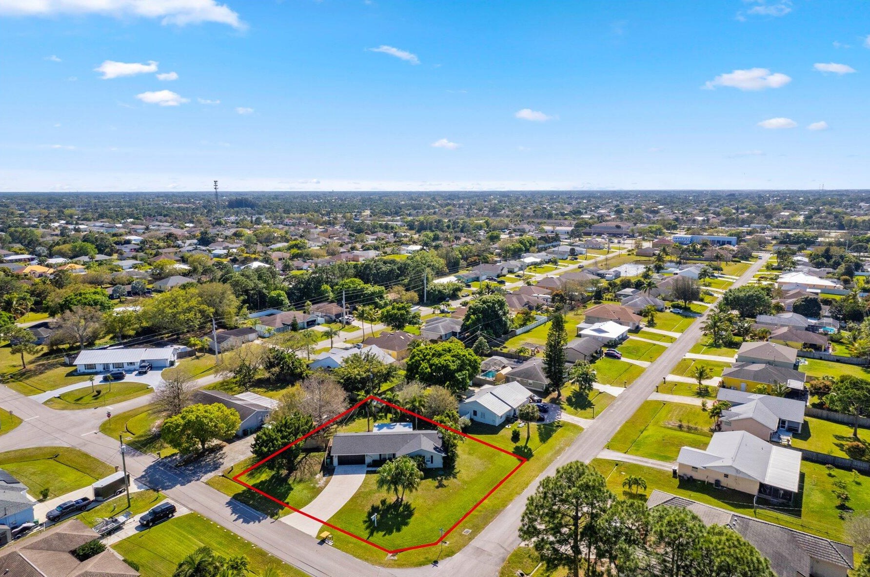 1842 Burlington St, Fort Pierce FL  34984-3581 exterior