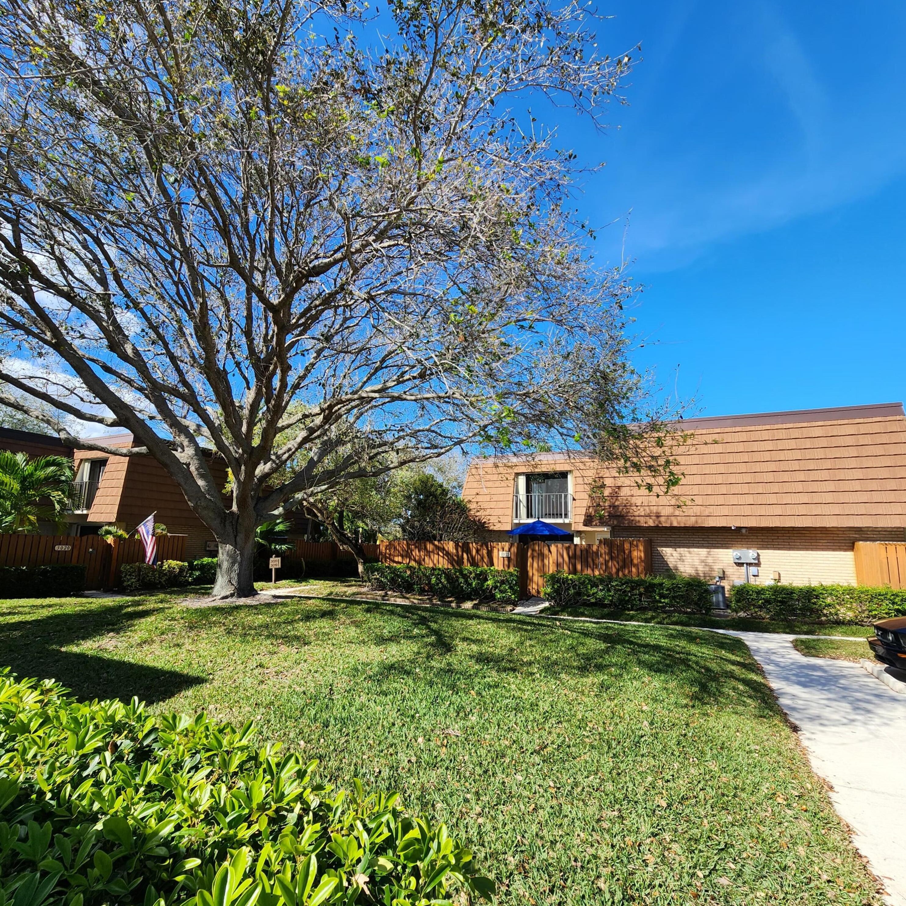 3025 30th Ct, Jupiter FL  33477-9368 exterior