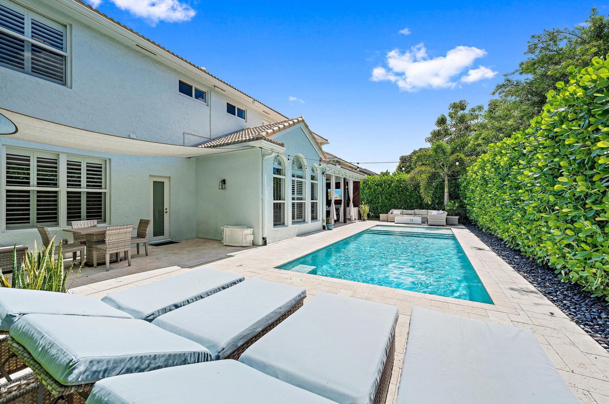 345 Kingfisher Dr, Jupiter FL 33458-8351 exterior