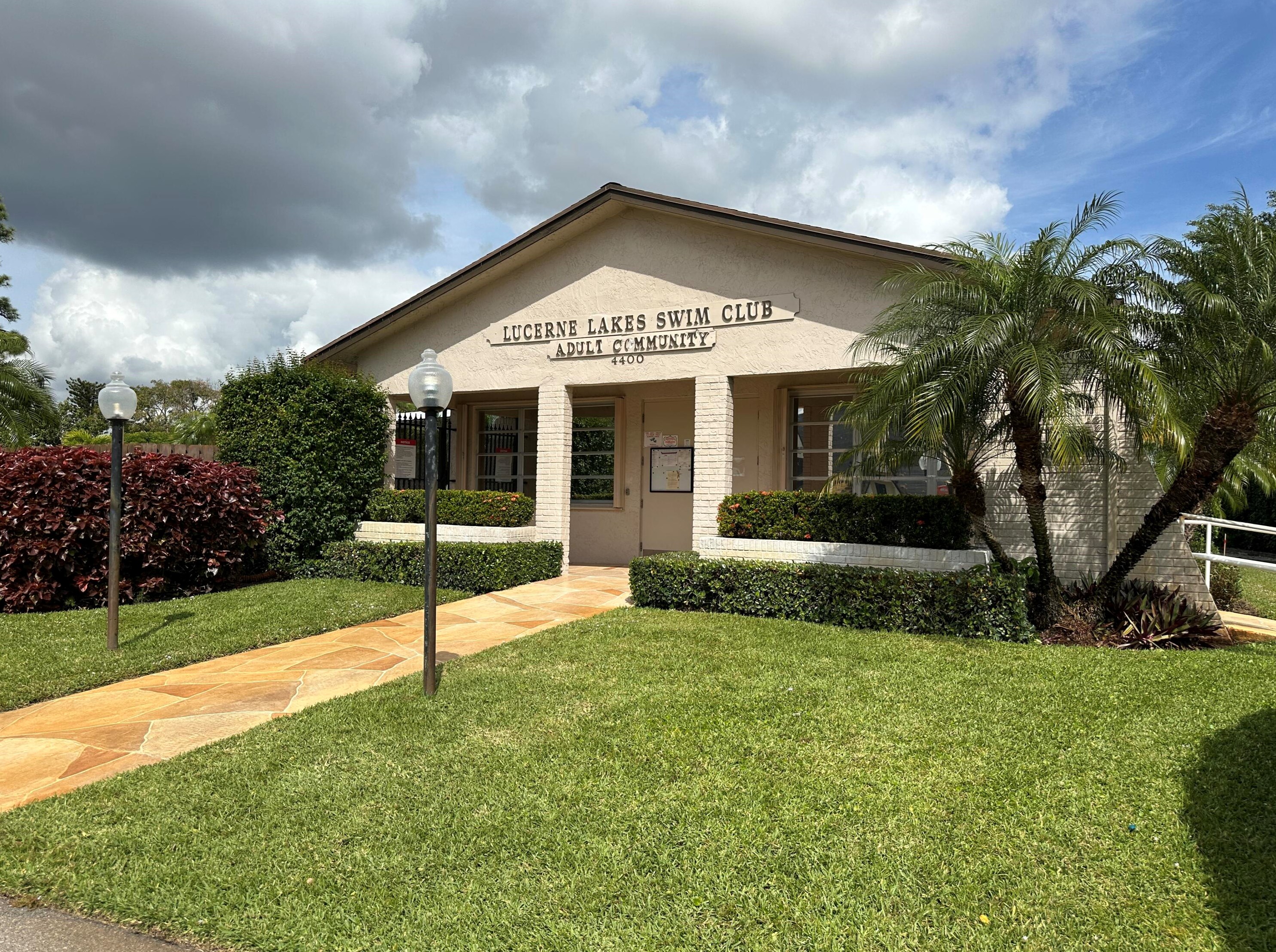 7251 Pine Park Dr, Lake Worth FL  33467-3949 exterior