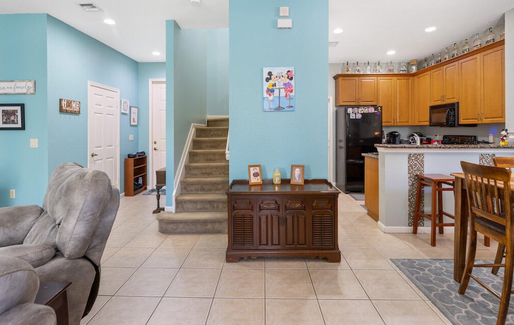 2571 Langrove Ln, Vero Beach FL 32962-4224 exterior