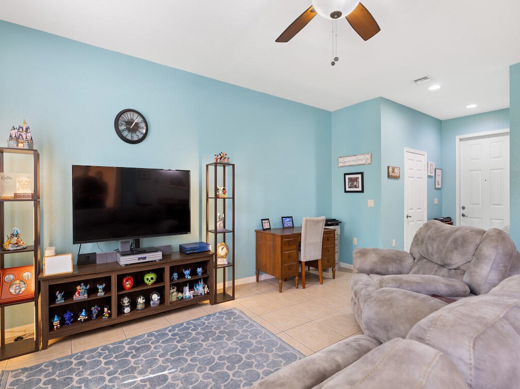 2571 Langrove Ln, Vero Beach FL 32962-4224 exterior