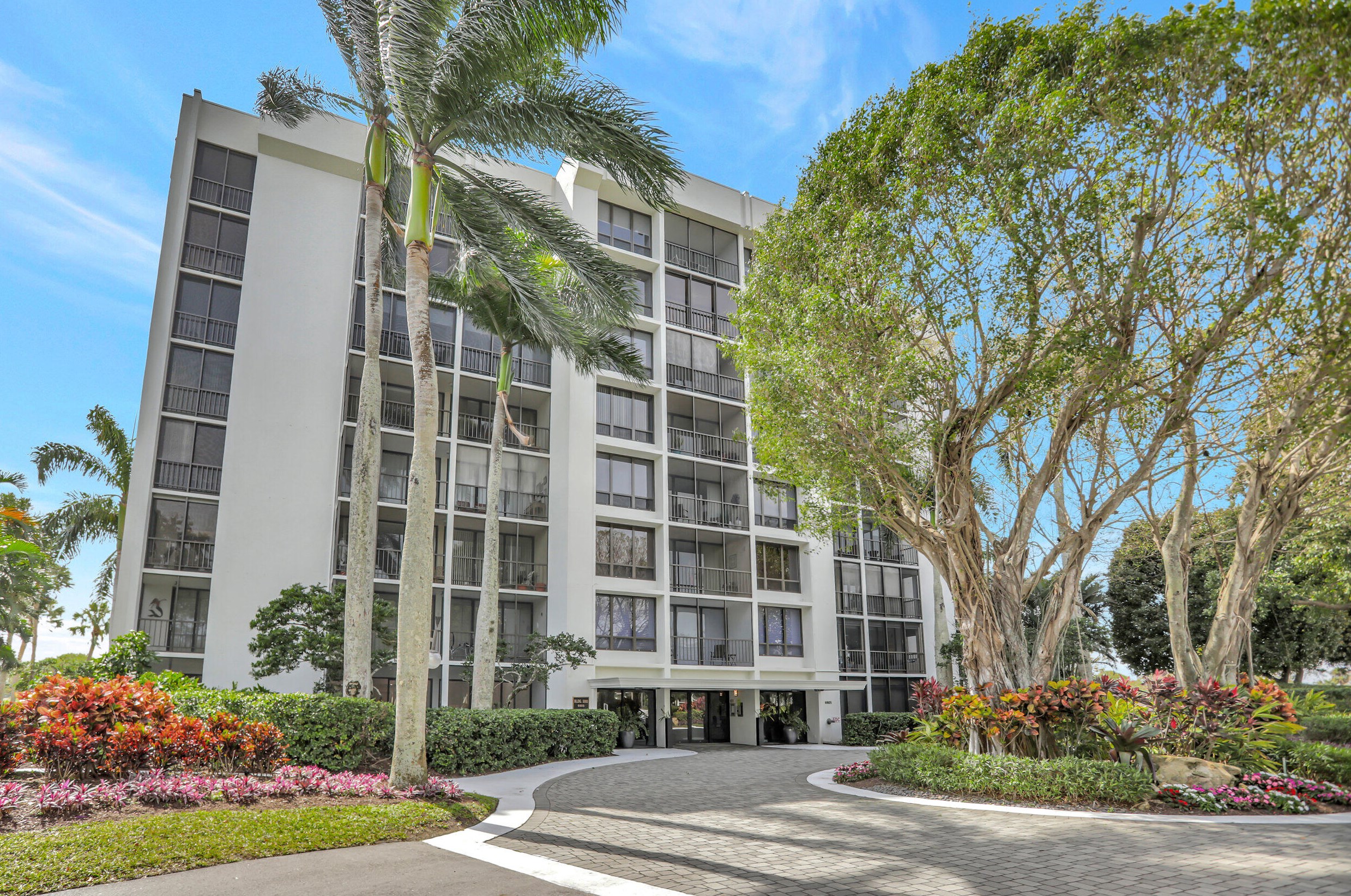 6805 Willow Wood Dr, Boca Raton FL  33434-3536 exterior