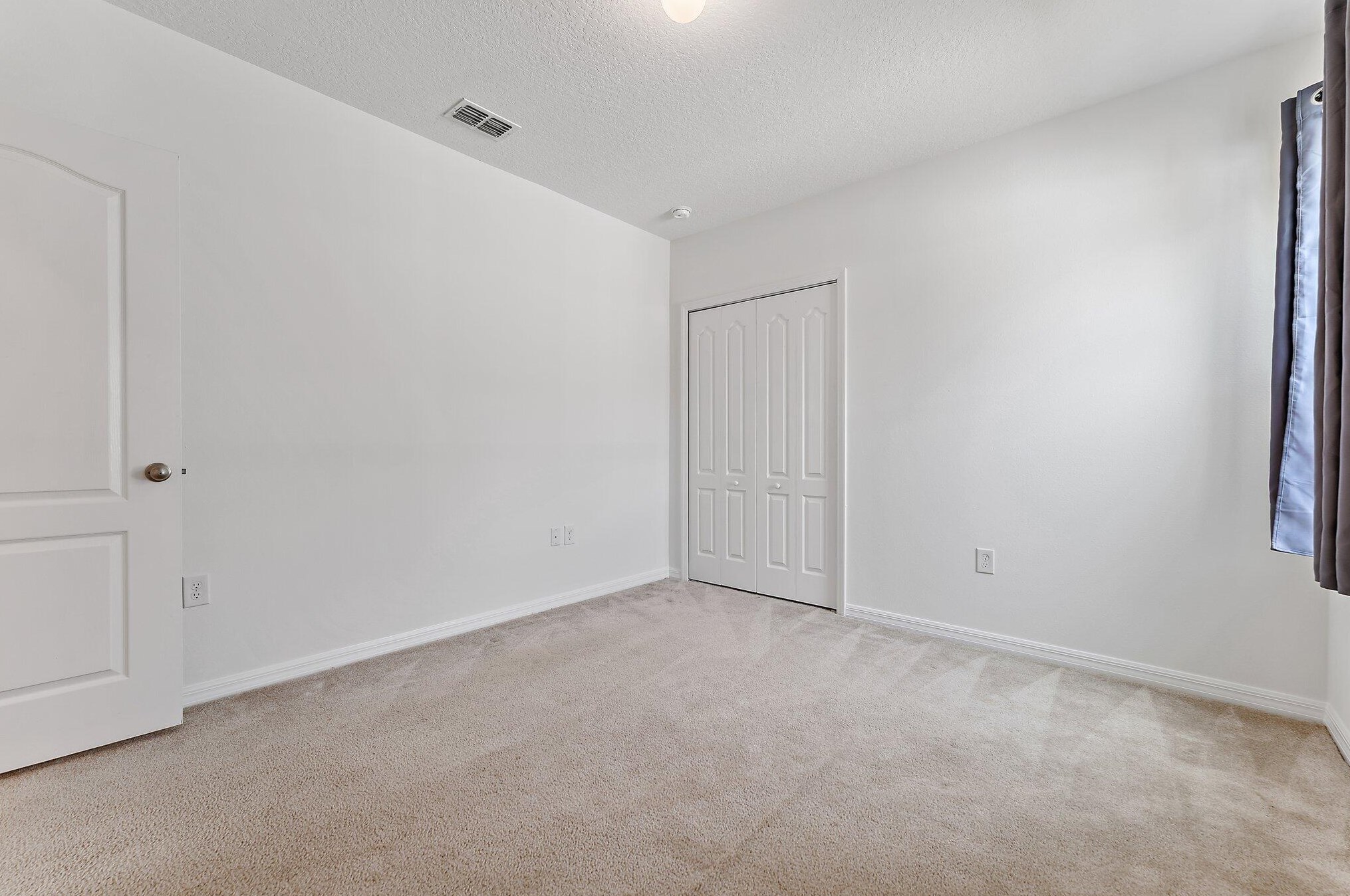 474 Saginaw Ave, Fort Pierce FL  34953-5990 exterior