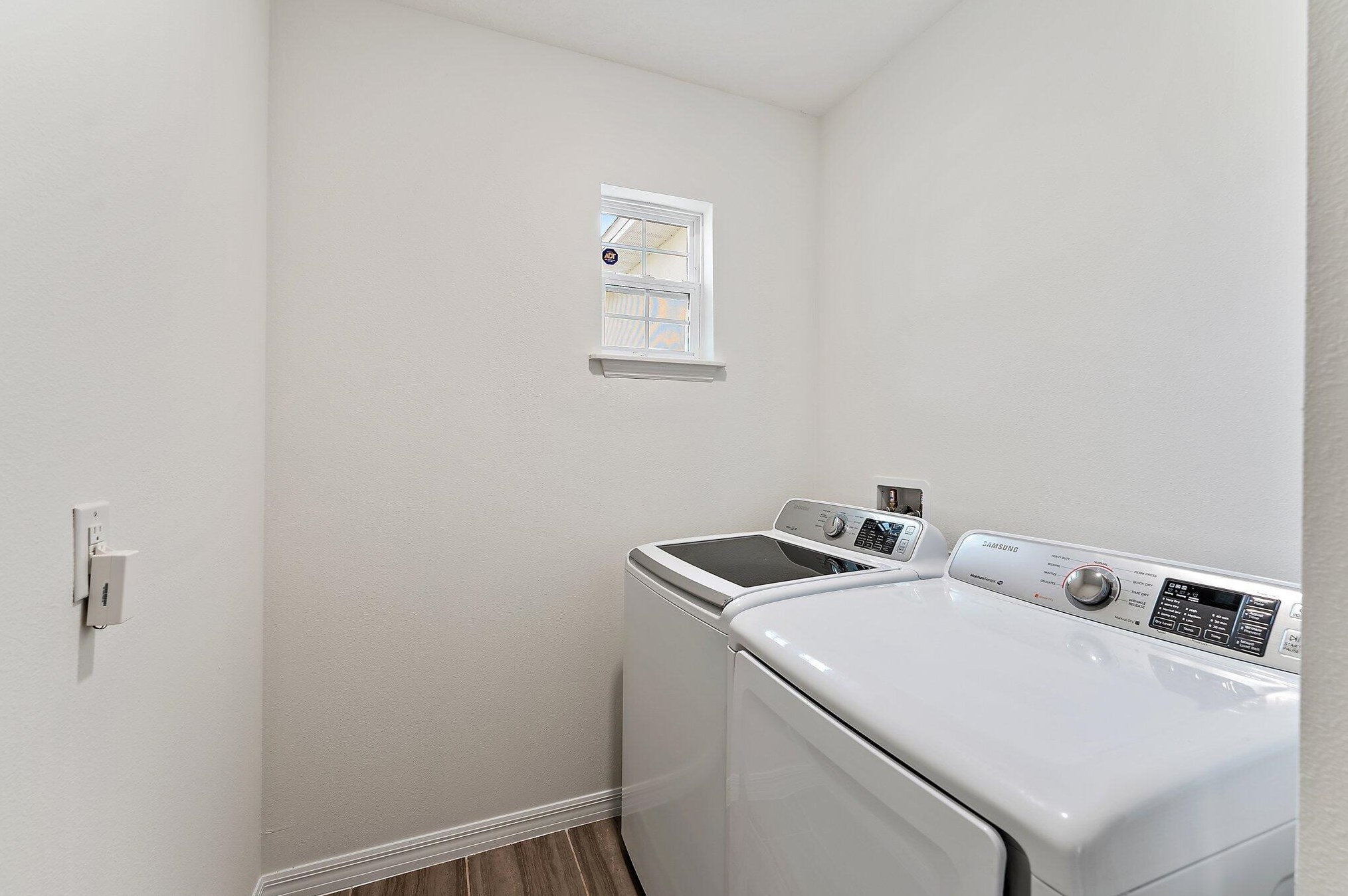 474 Saginaw Ave, Fort Pierce FL  34953-5990 exterior