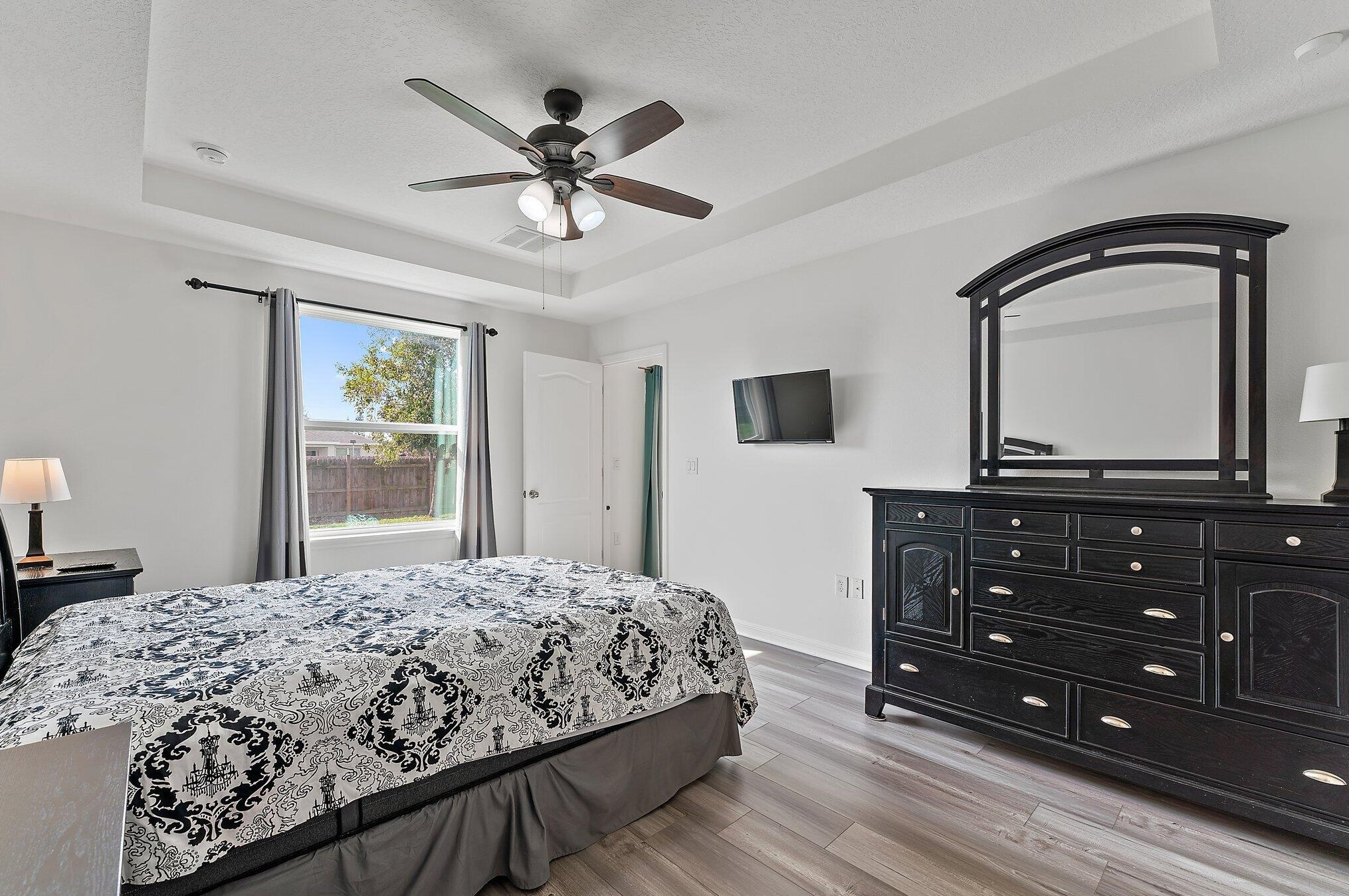 474 Saginaw Ave, Fort Pierce FL  34953-5990 exterior