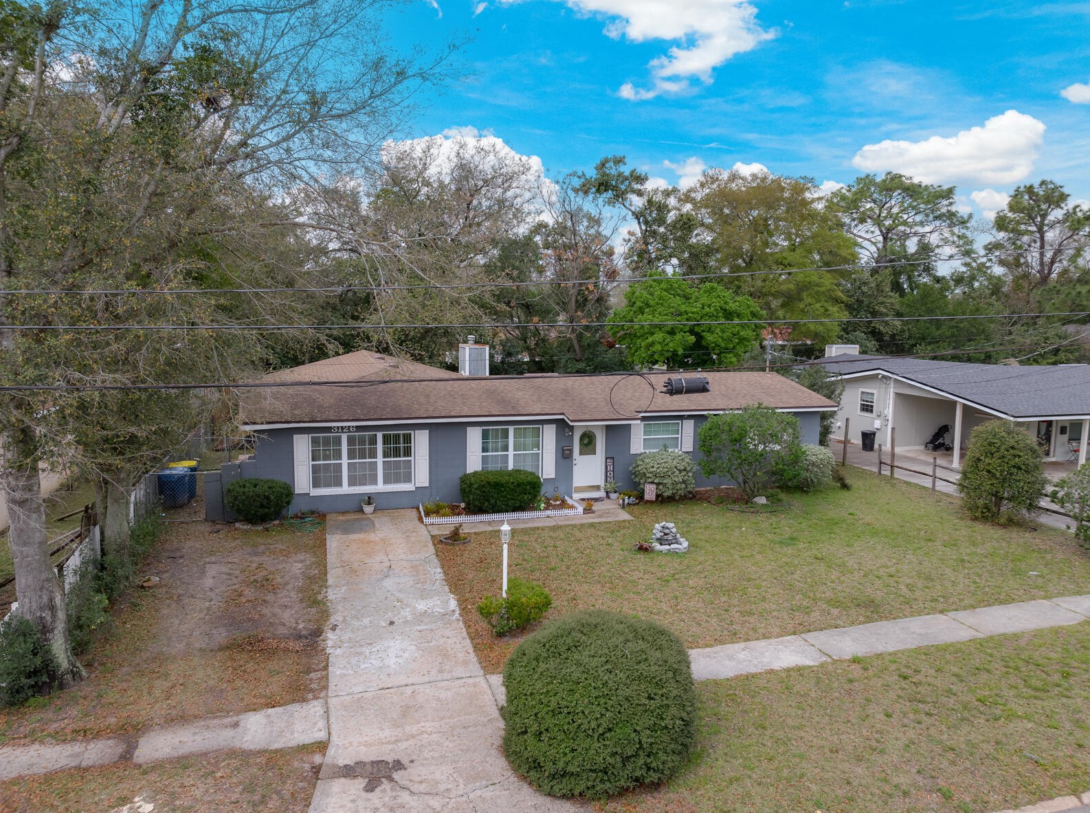 3126 Dalehurst Dr, Jacksonville FL  32277-2848 exterior