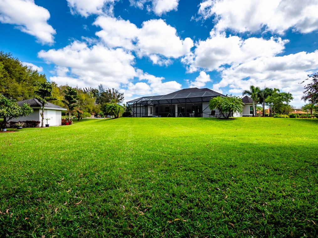 4715 Foxview Pl, Lake Worth FL  33467-3540 exterior