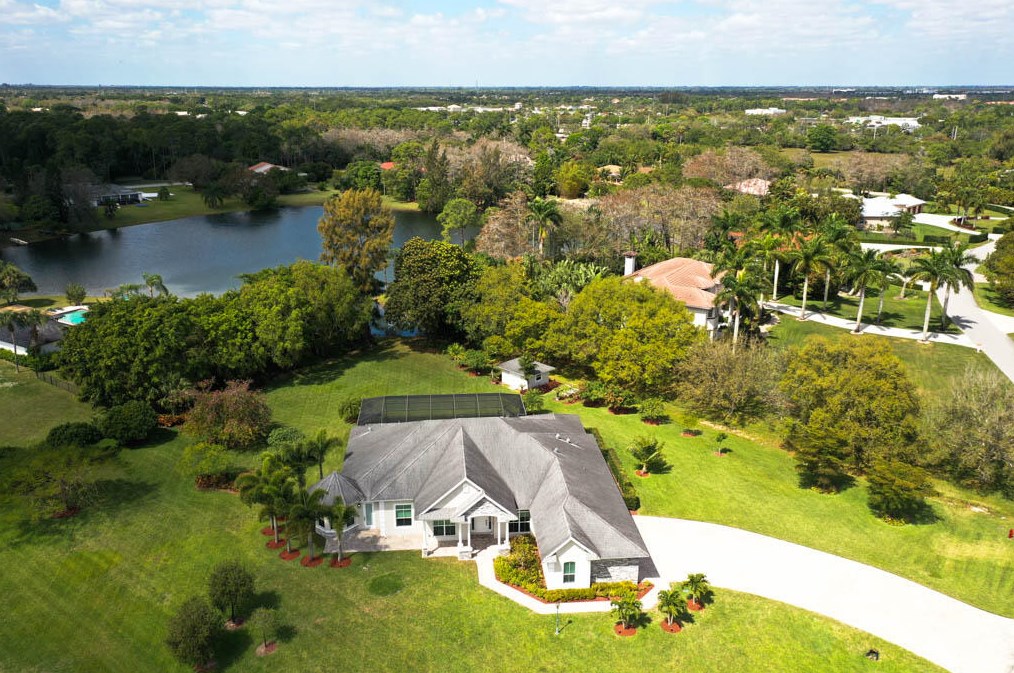 4715 Foxview Pl, Lake Worth FL  33467-3512 exterior