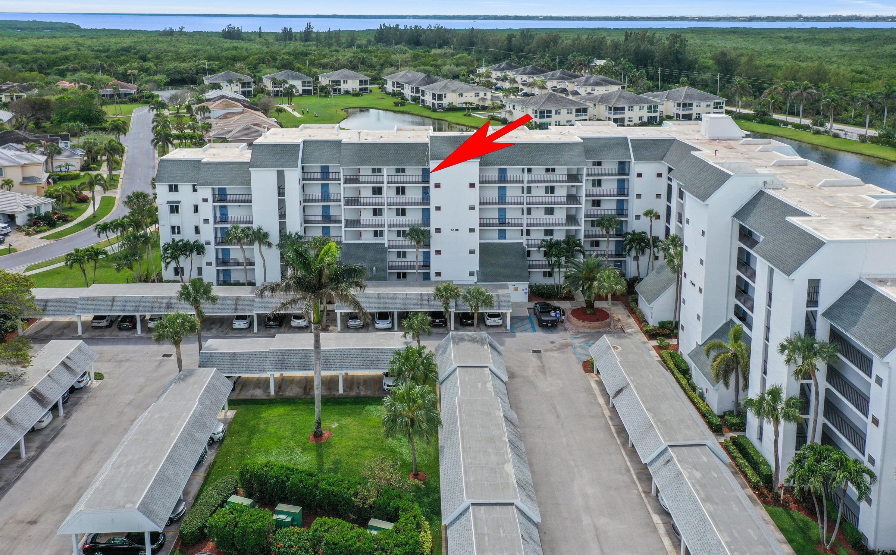 2400 Ocean Dr, Fort Pierce FL  81111-8018 exterior