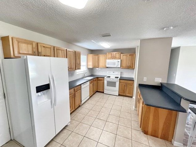 642 Treemont Ave, Fort Pierce FL  34983-1065 exterior