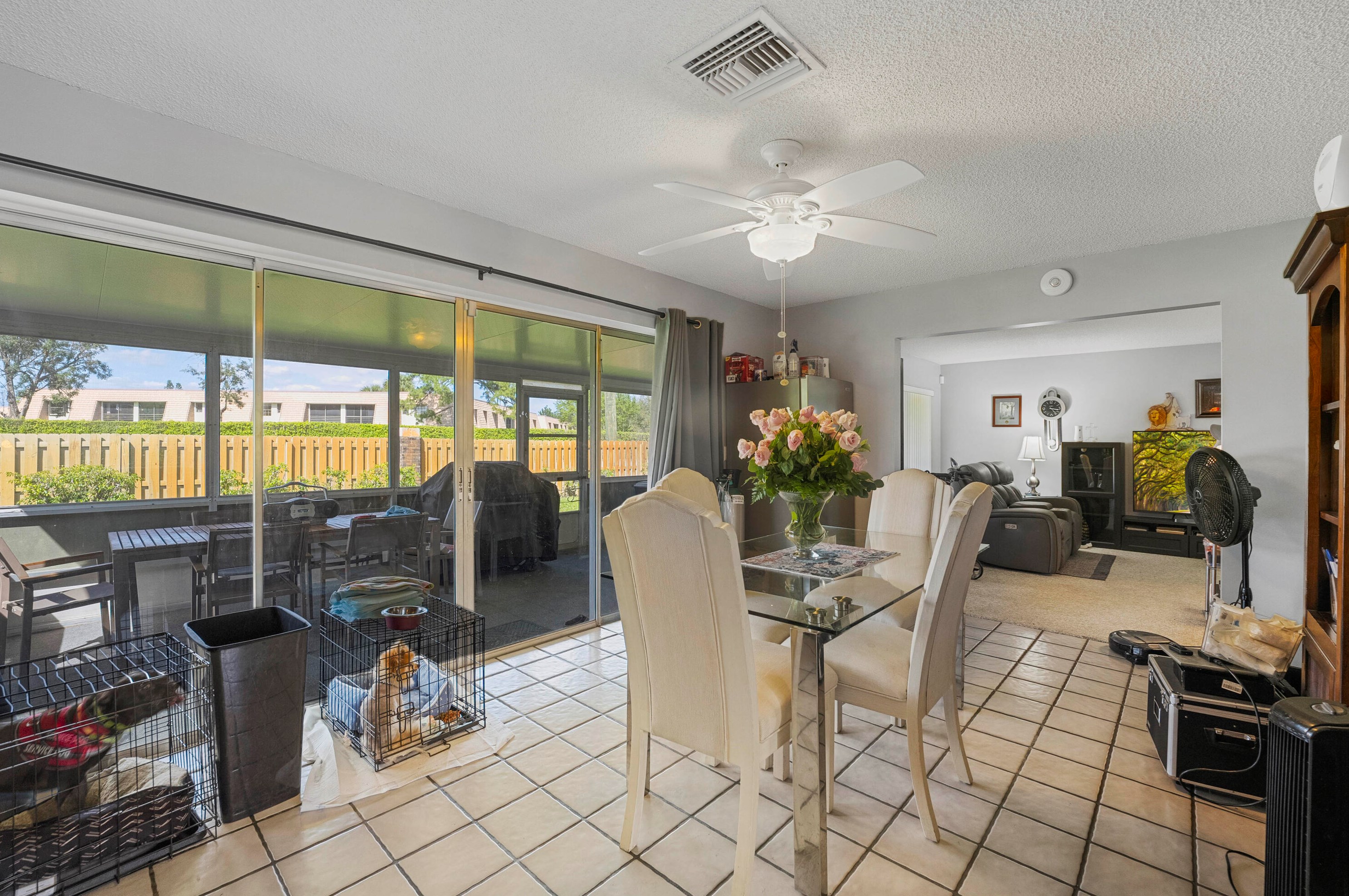 6107 Rainbow Cir, Lake Worth FL  33463-3606 exterior