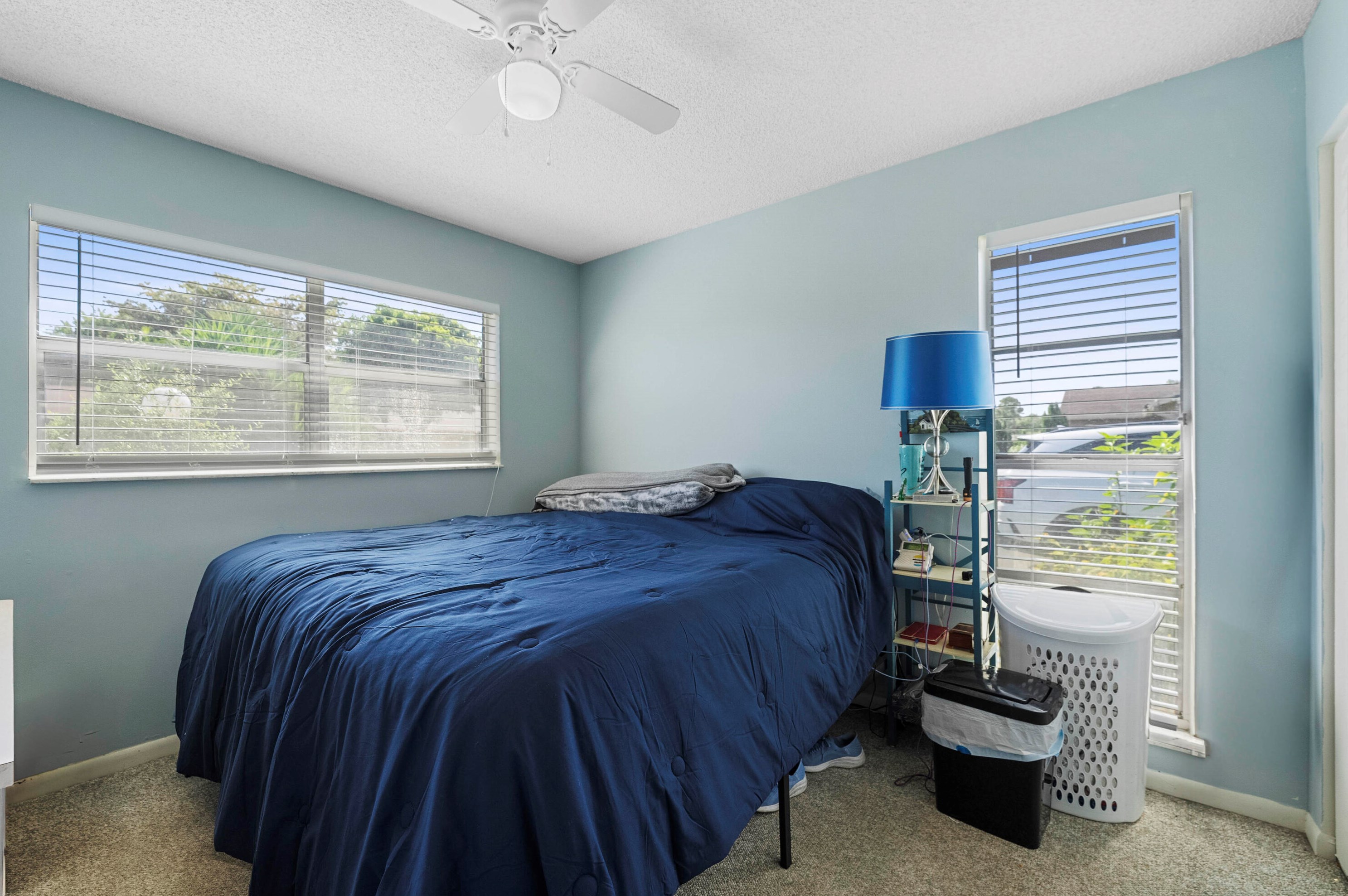 6107 Rainbow Cir, Lake Worth FL  33463-3606 exterior