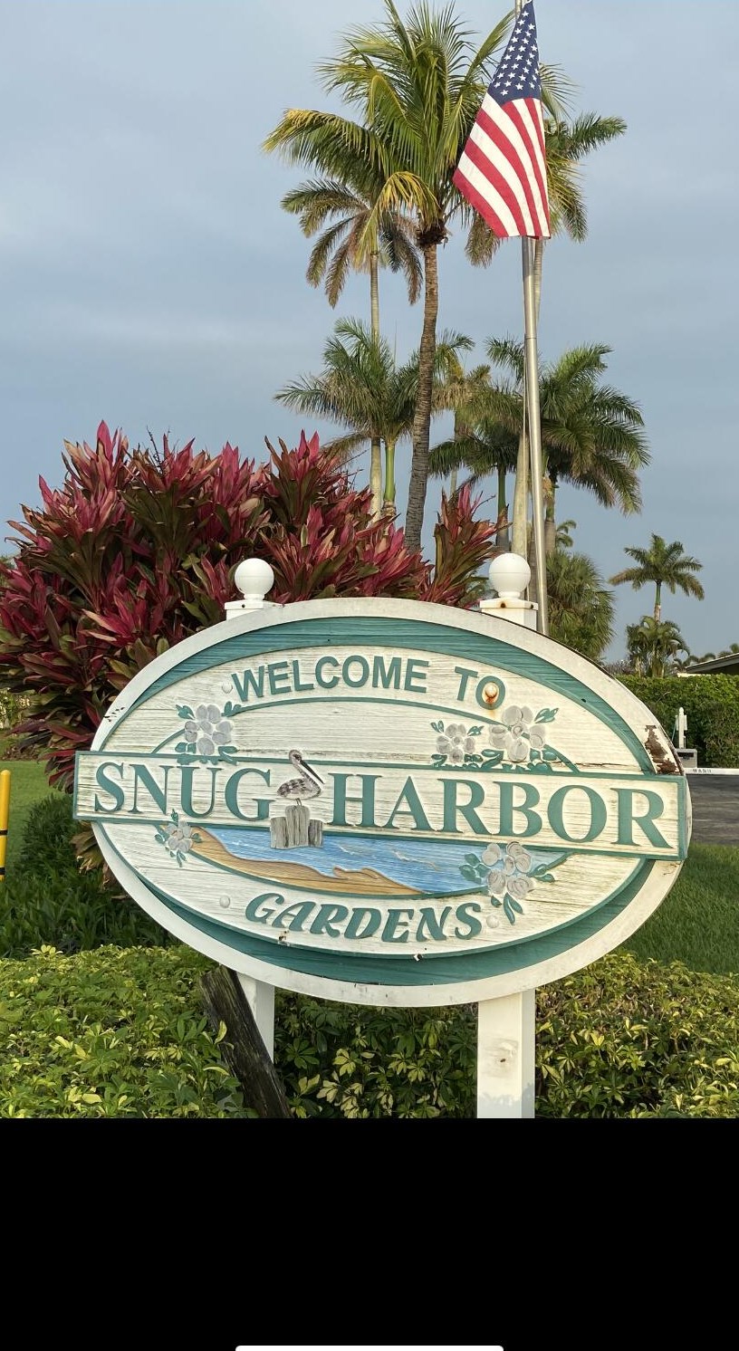 640 Snug Harbor Dr, Boynton Beach FL  33435-6165 exterior