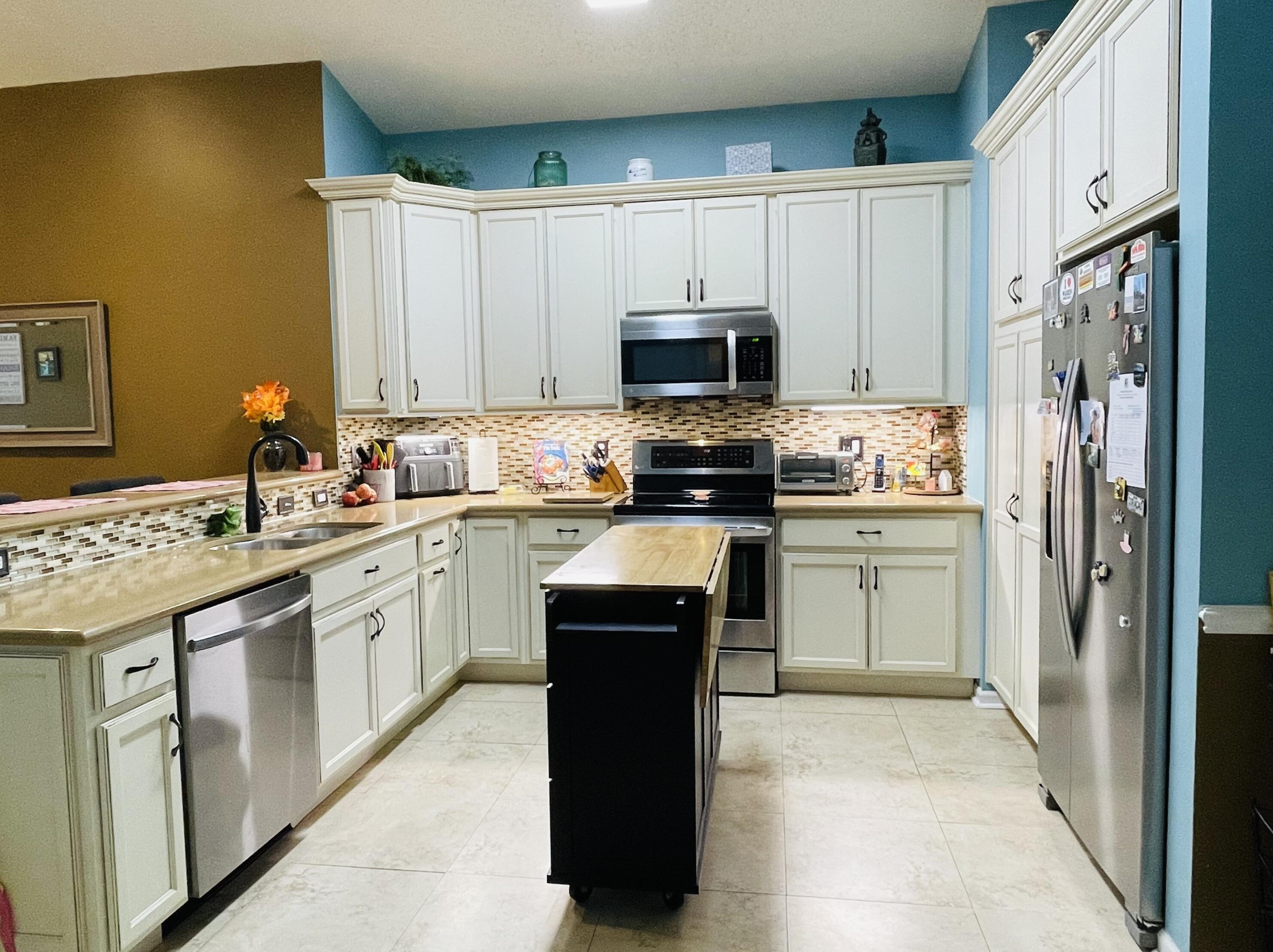 5357 Meadows Edge Dr, Lake Worth FL  33463-7442 exterior