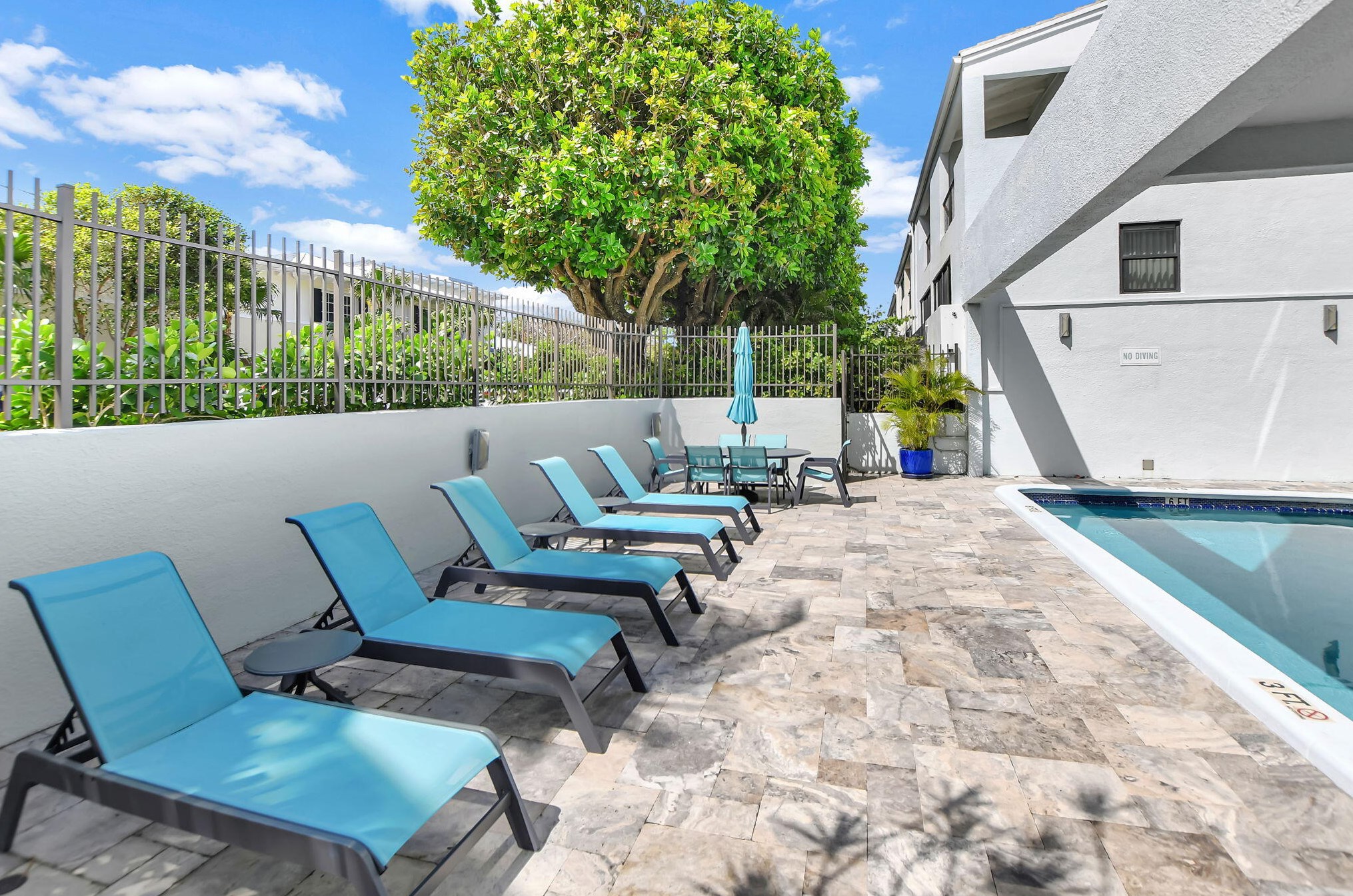 250 Ocean Blvd, Delray Beach FL  33483-7126 exterior