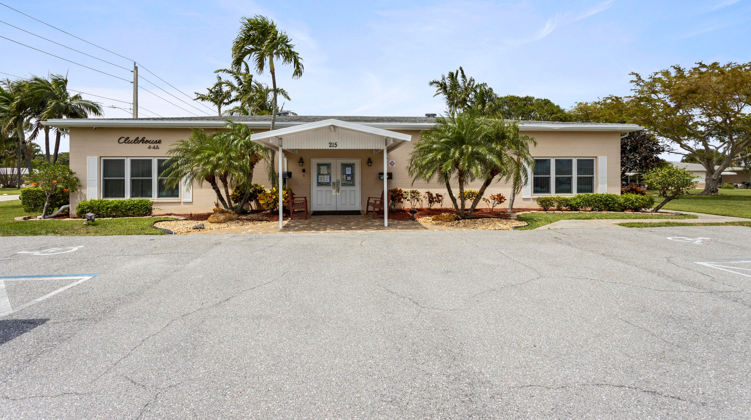 275 High Point Blvd, Boynton Beach FL  33435-6625 exterior