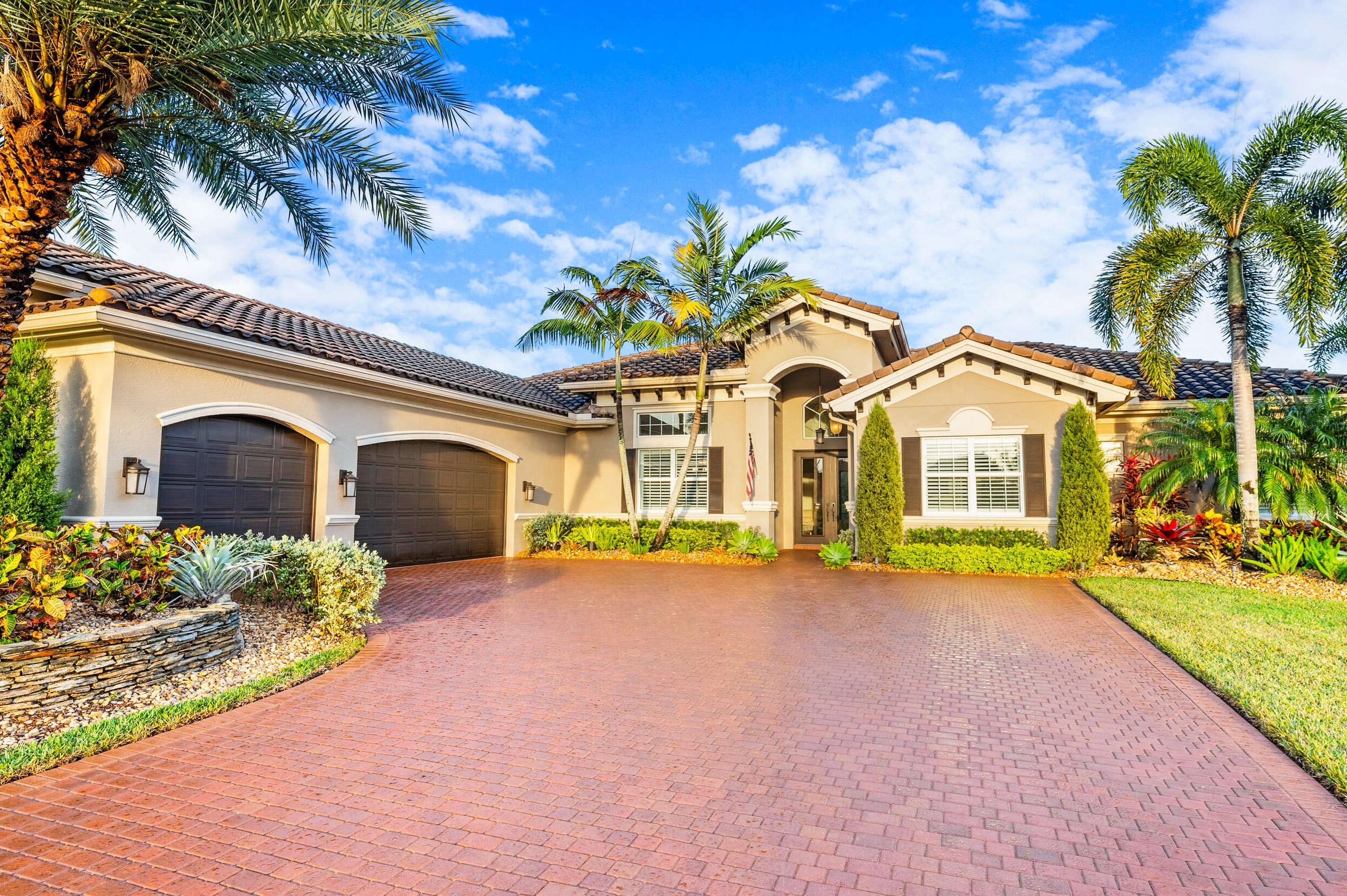 7906 Arbor Crst Way, West Palm Beach FL  33412-2467 exterior